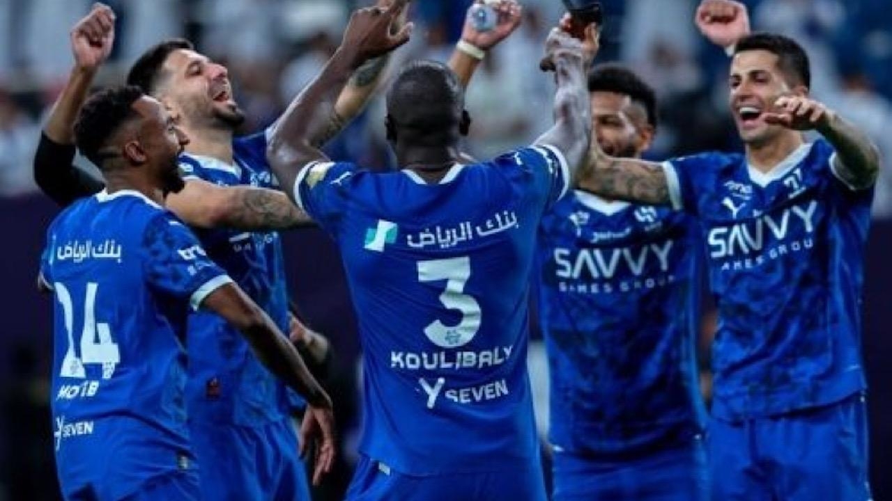 ثنائي الهلال مهدد بالغياب أمام الخليج