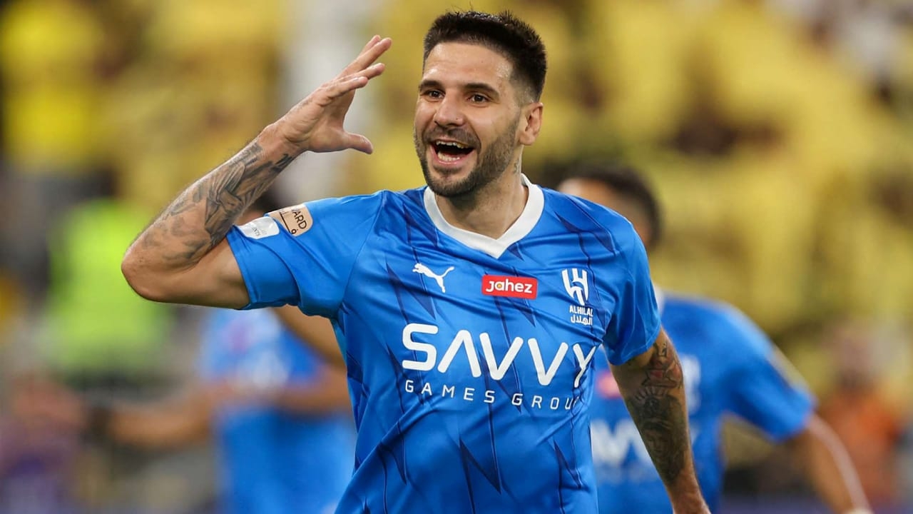 الهلال يتلقى تحذيرًا صادمًا من صربيا بشأن ميتروفيتش