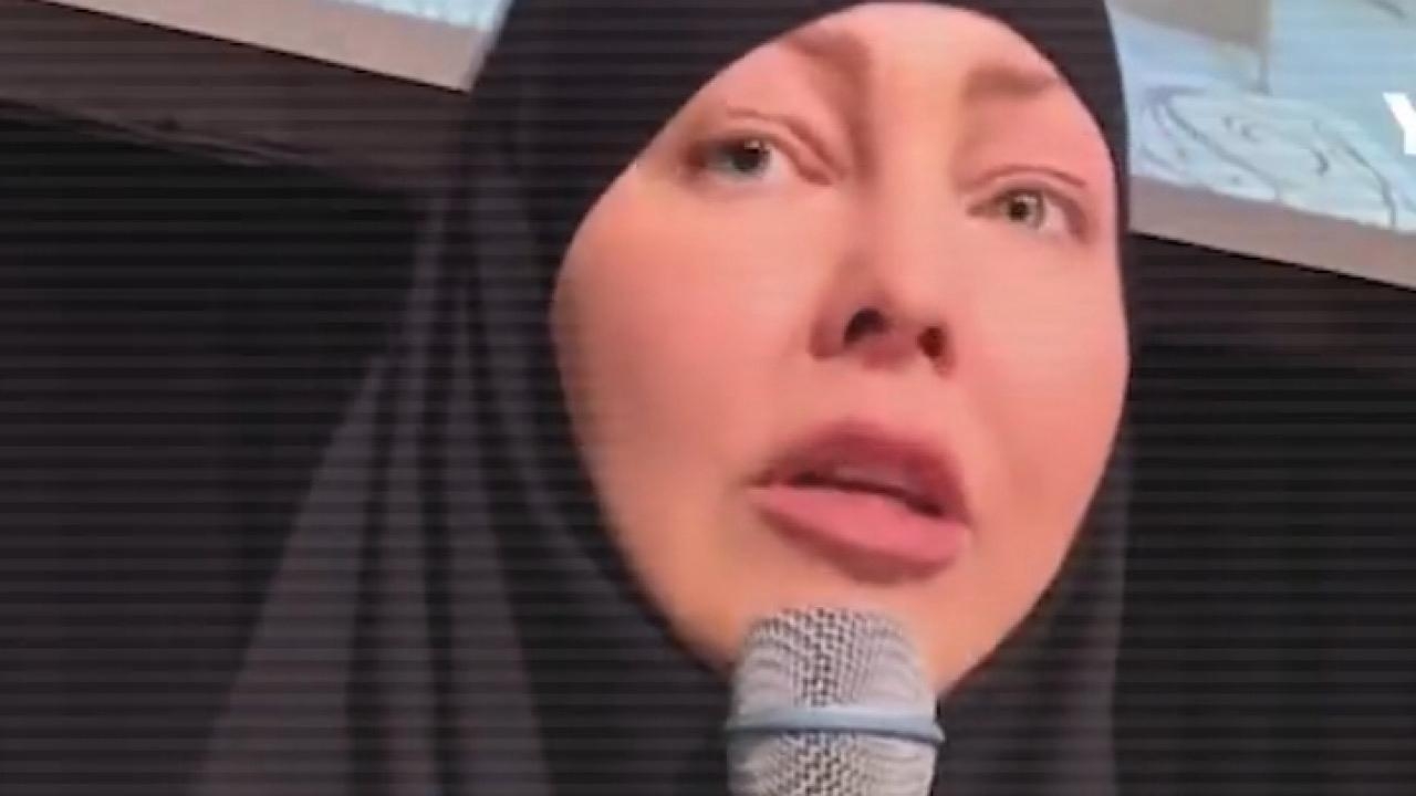 عارضة أزياء ألمانية: الإسلام ليس سجنا بل تحرر.. فيديو