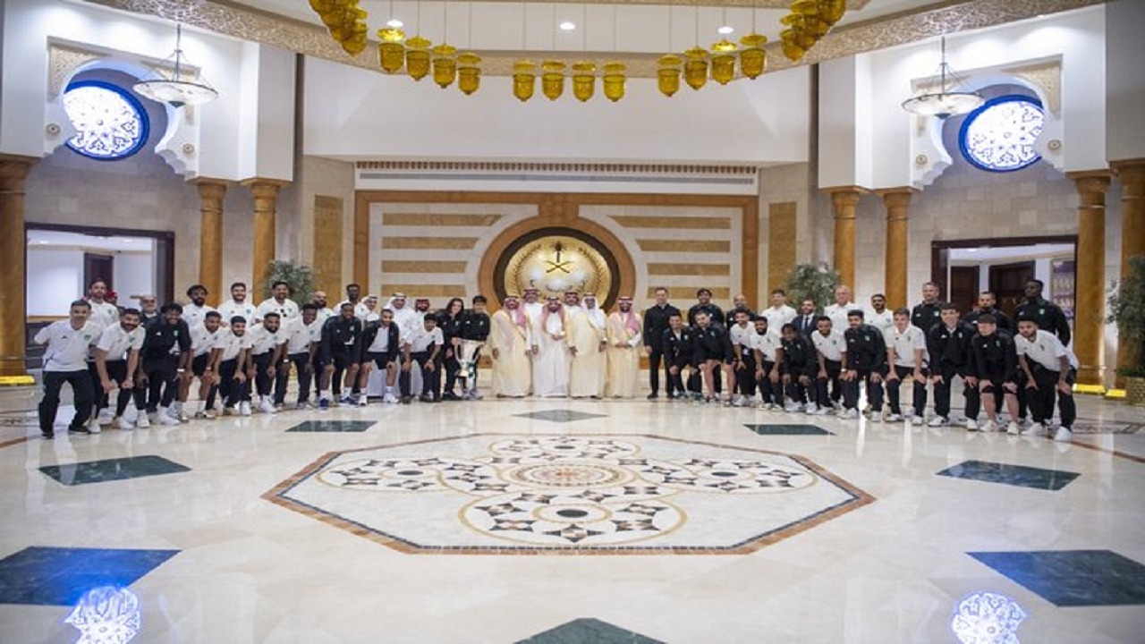 نائب أمير مكة يستقبل لاعبي الأهلي