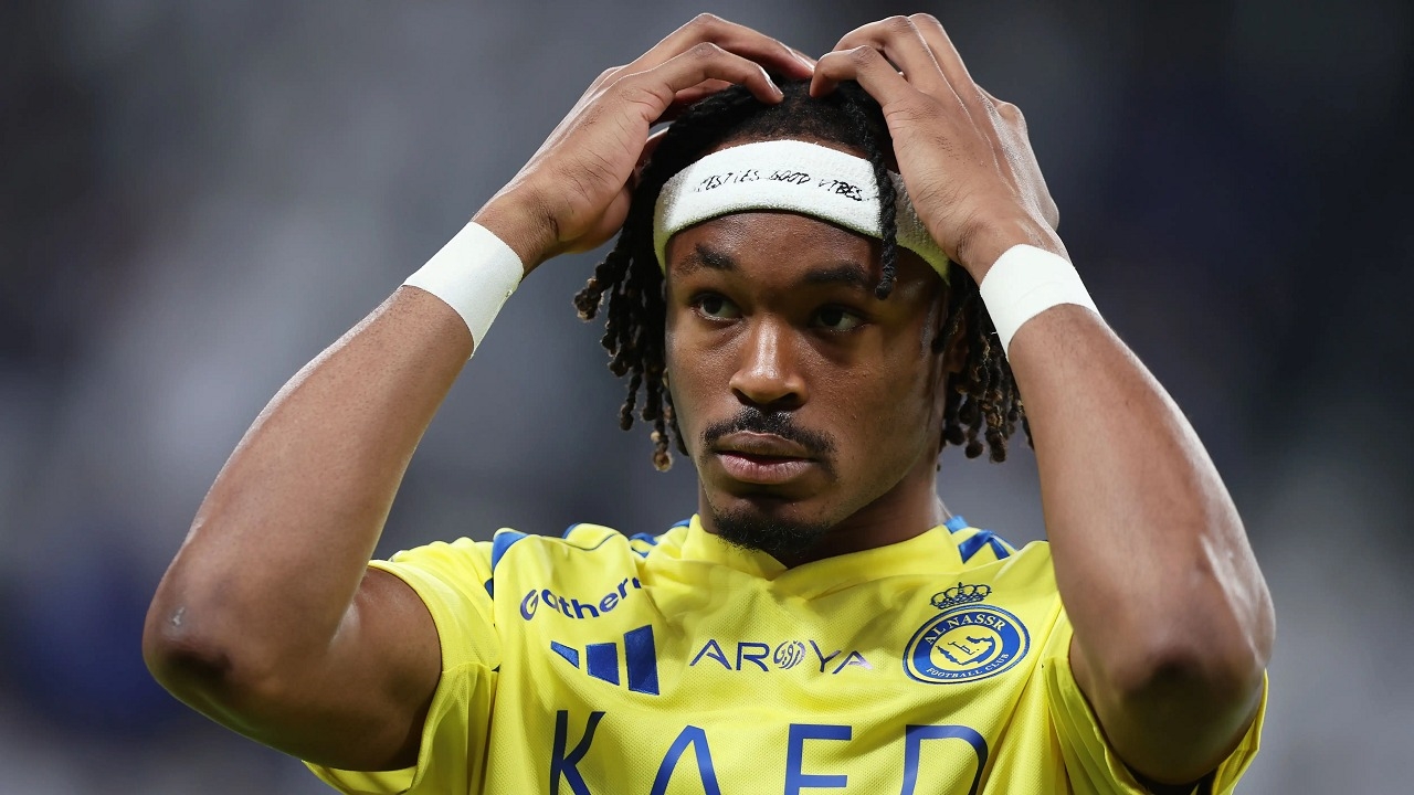 سيماكان ينفي سخريته من النصر ويتوعد صانعي مقابلته المزيفة