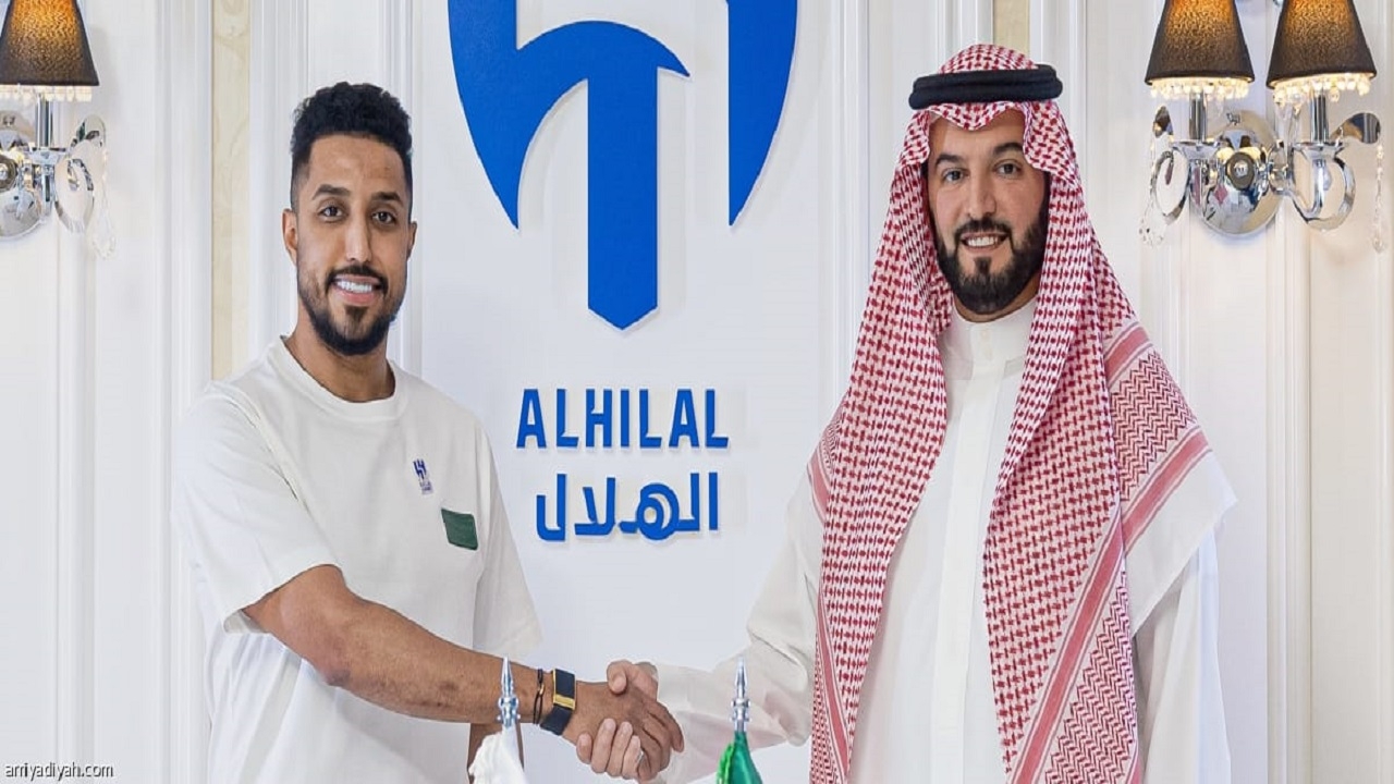 سالم الدوسري أغلى لاعب سعودي بعد تجديده مع الهلال