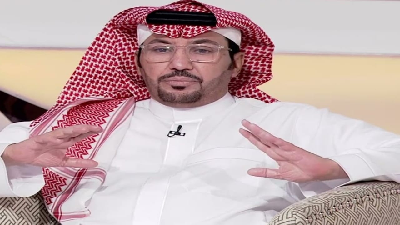 الروقي: الهلال بحاجة للاعبين مؤثرين وليس للاعب مباريات احتفالية مثل رونالدو