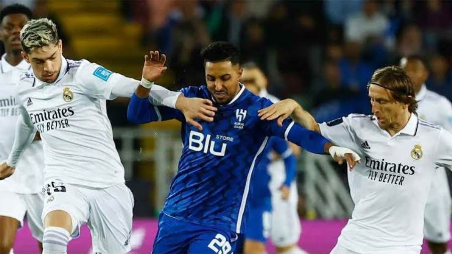 مواجهة الهلال والريال مهددة بالتأثر بسبب أرضية 'هارد روك'