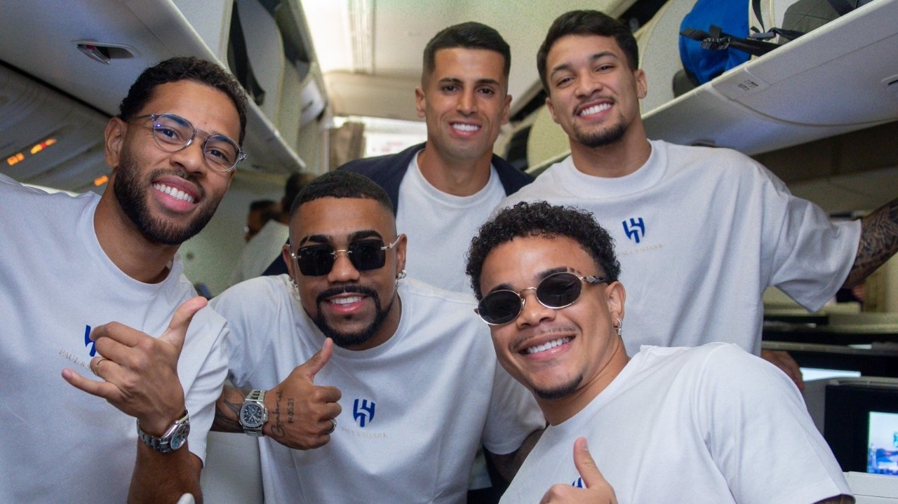 بعثة الهلال تصل إلى أمريكا