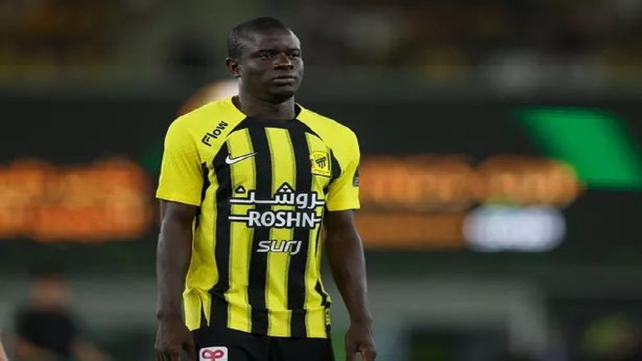 رئيس الاتحاد: موسم واحد متبقٍ في عقد نغولو كانتي
