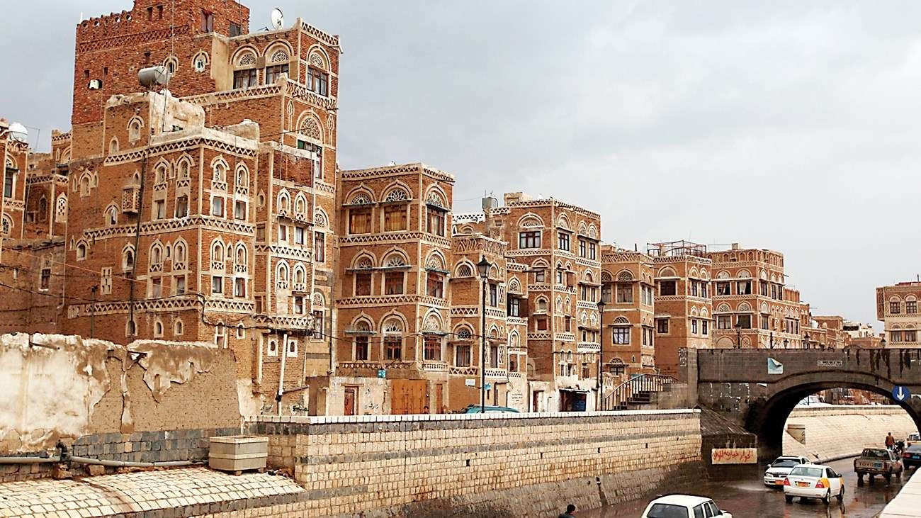 الكشف عن الطريقة التي ينهي الحو ثيين بها مستقبل الشباب