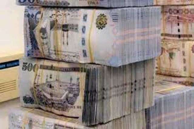 خبير اقتصادي يتحدث عن تأثير السياسات النقدية للبنك المركزي على سعر الصرف