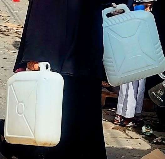 سخط شعبي كبير من السلطة بسبب انعدام المياه الصالحة للشرب، ودعوات لإغلاق المحافظة