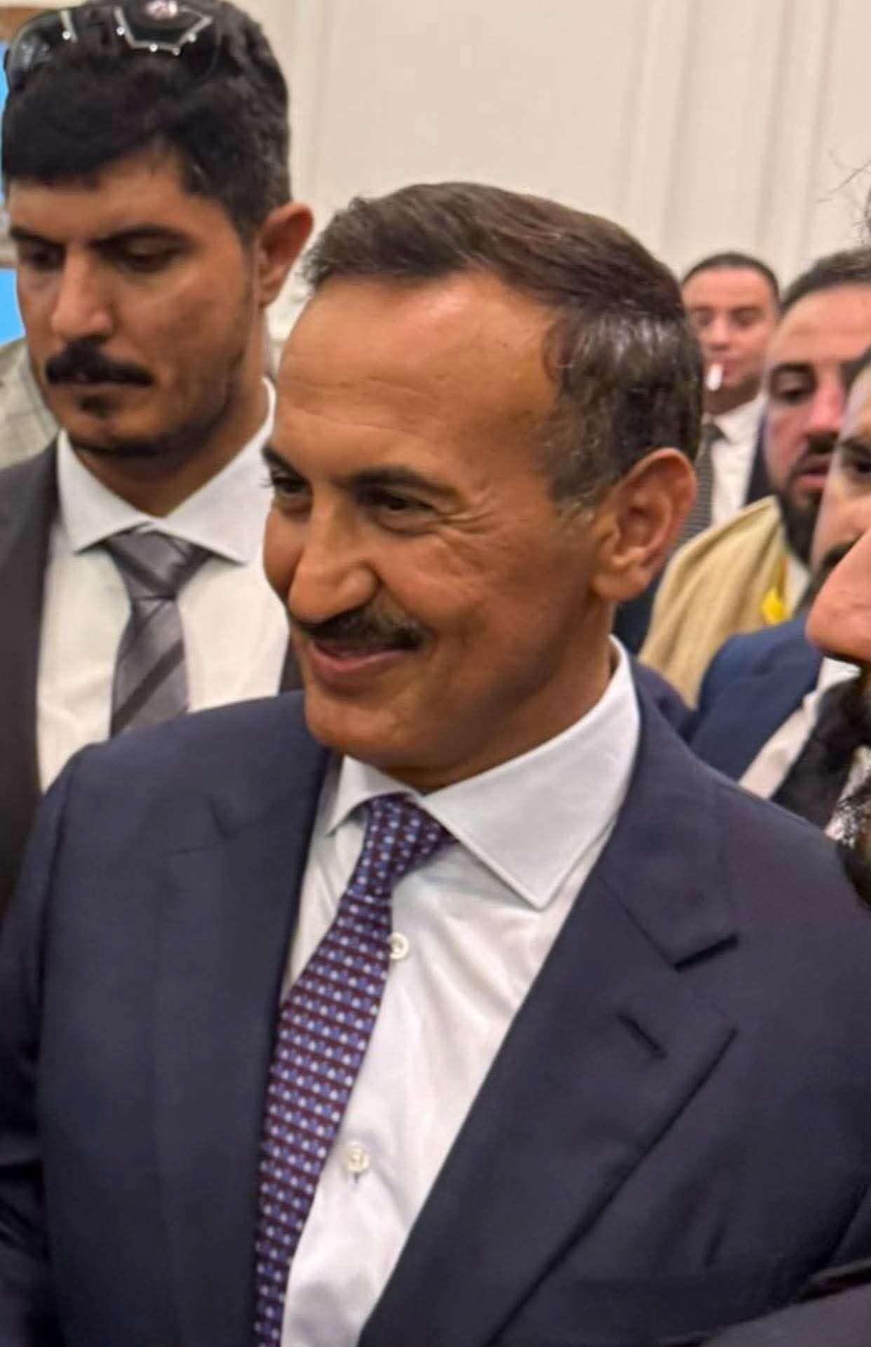 الكشف عن حقيقة بيع دعوات زواج اولاد الرئيس صالح ب١٠ الف دولار