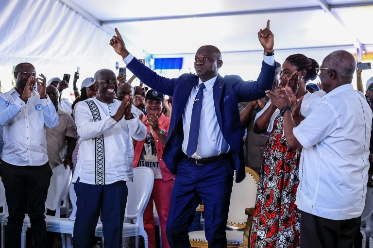 Gabon Ex-junta Chief Oligui Sworn In After Election Win