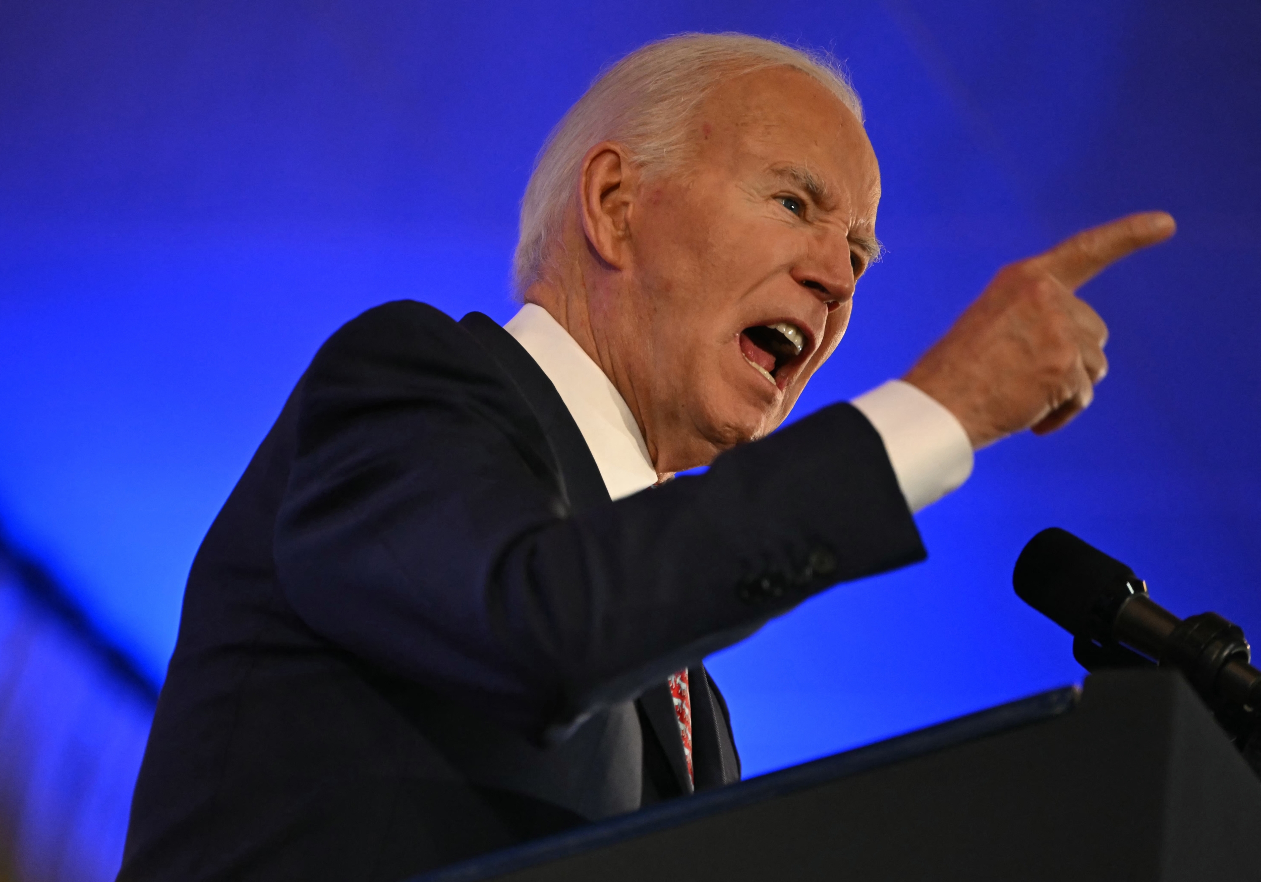 Jill Biden and Top Advisers Were 'In Charge' of the Country as Biden's 'Decline' Impacted His 'Ability to Do the Job,' Journalists Claim