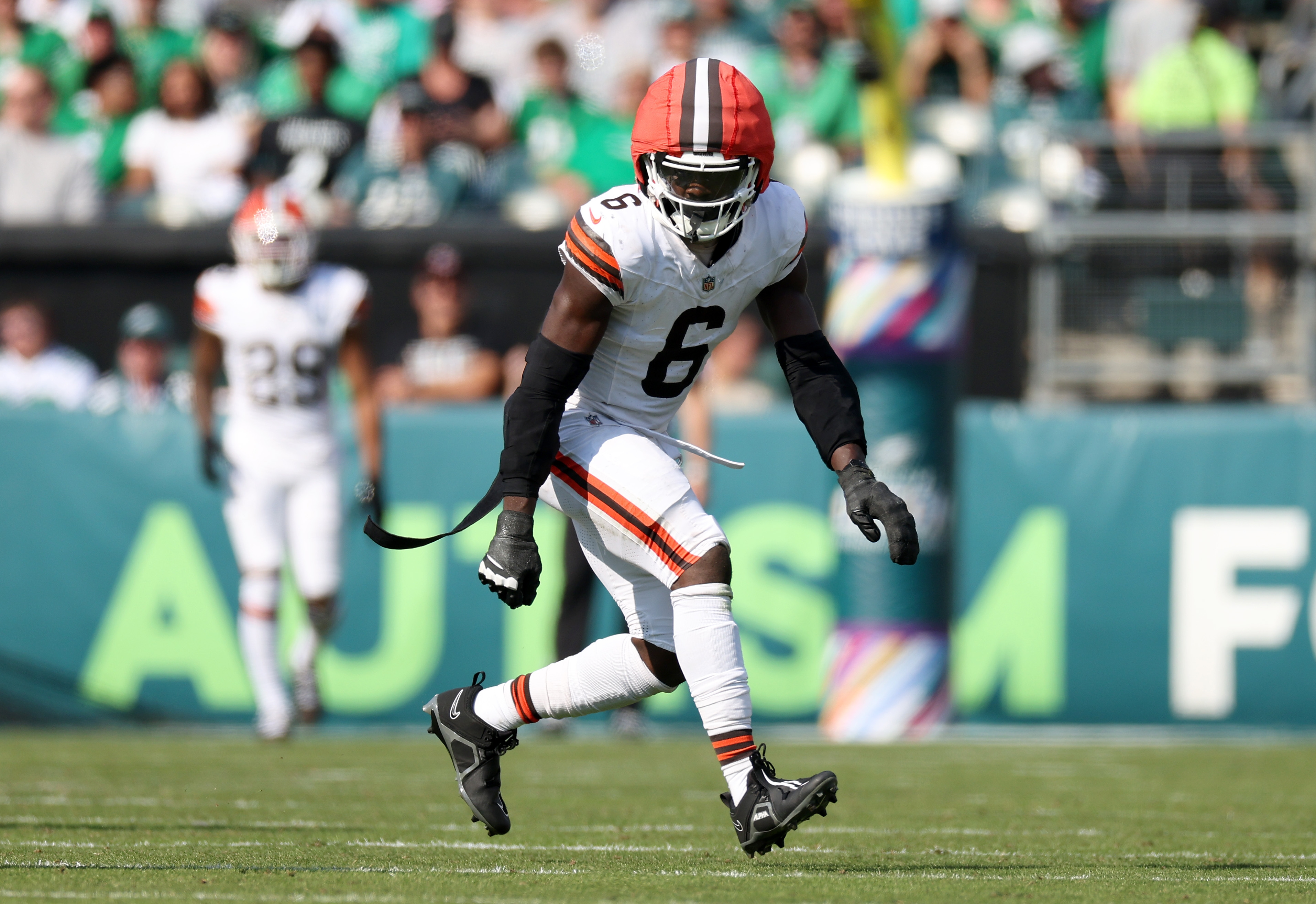 Browns' Jeremiah Owusu-Koramoah Releases Statement on Missing 2025 Season