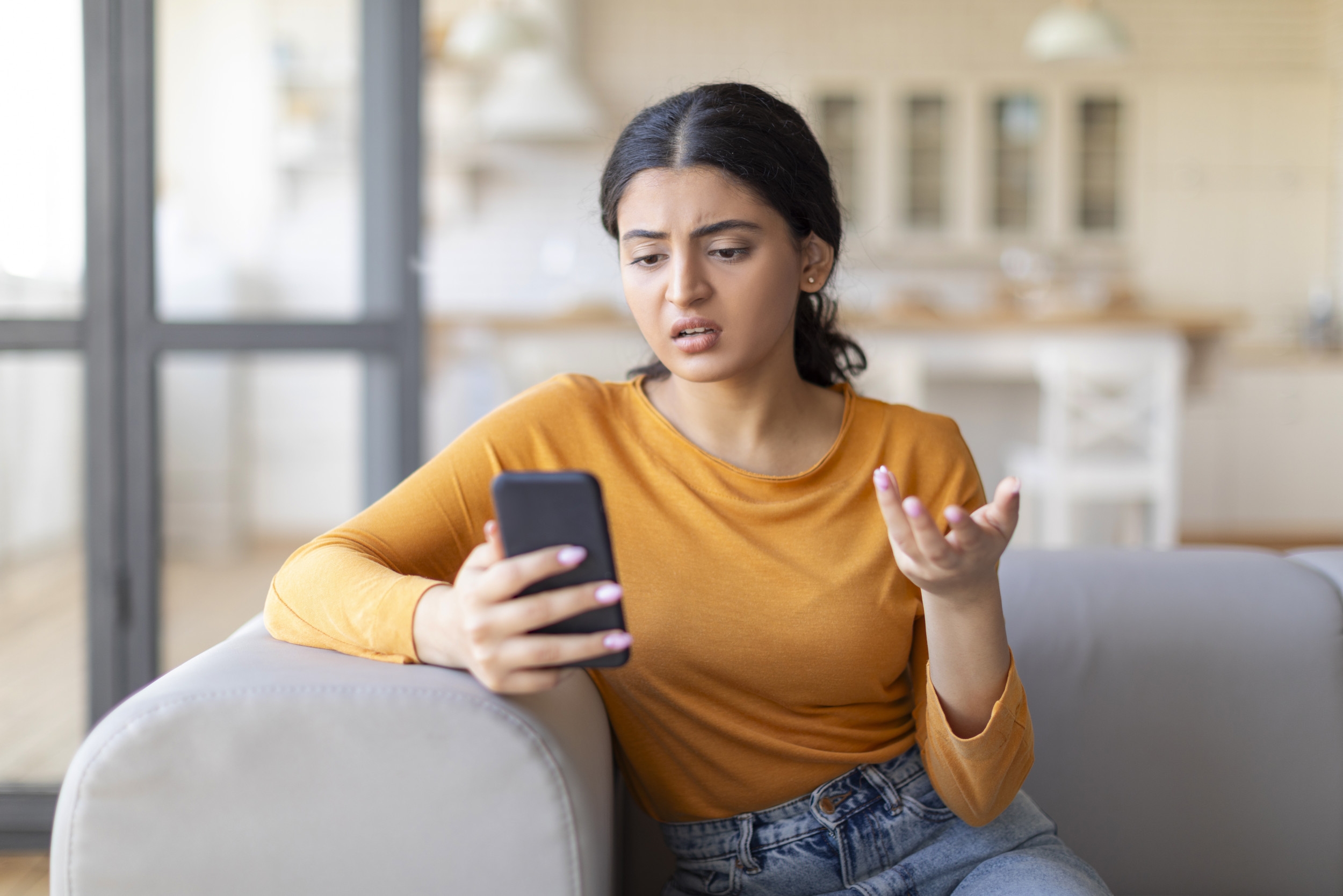 Family Member Threatening to 'Ruin' Vacation Over Sleeping Arrangements Backed