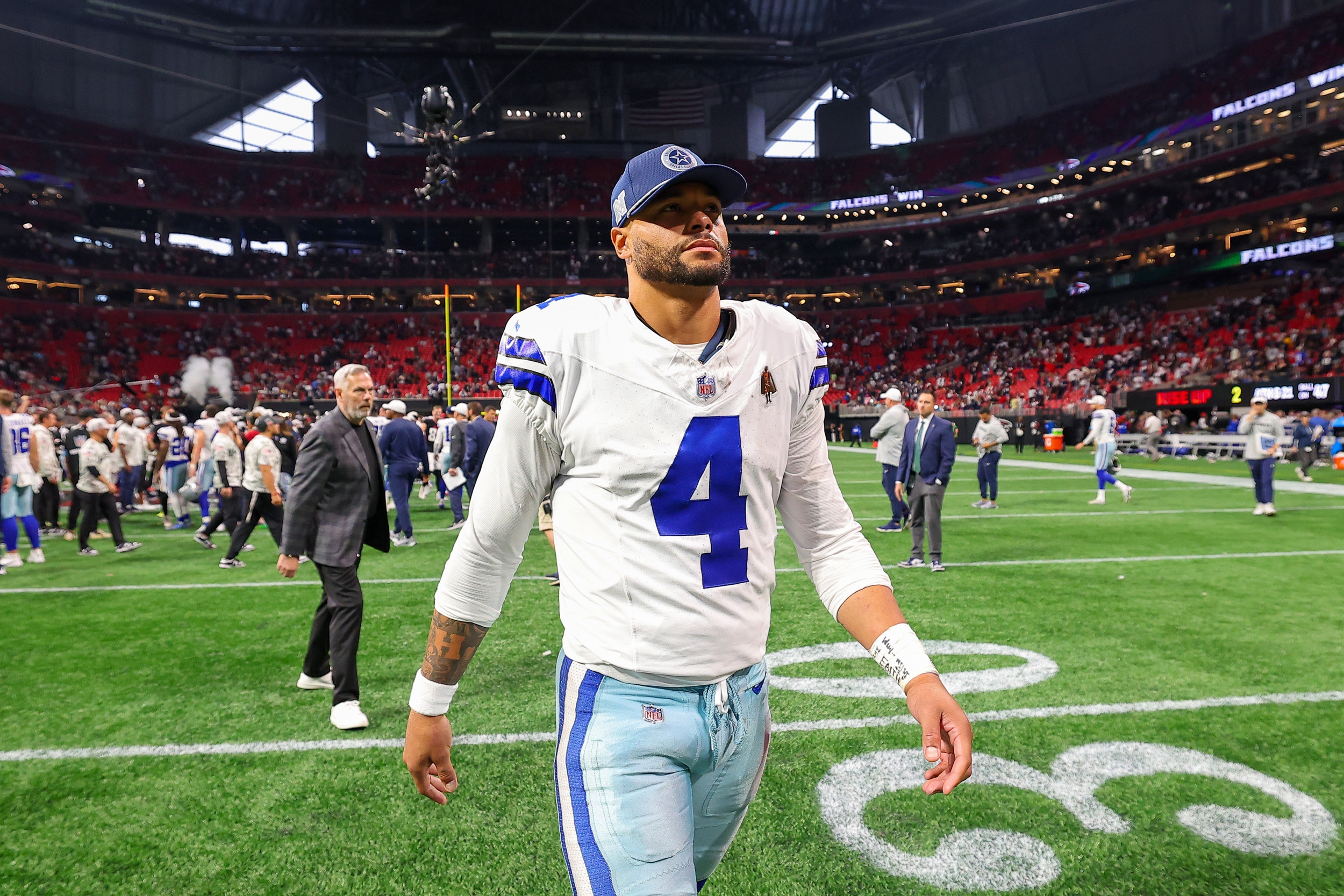 NFL Analyst Sends Stern Message to Cowboys QB Dak Prescott
