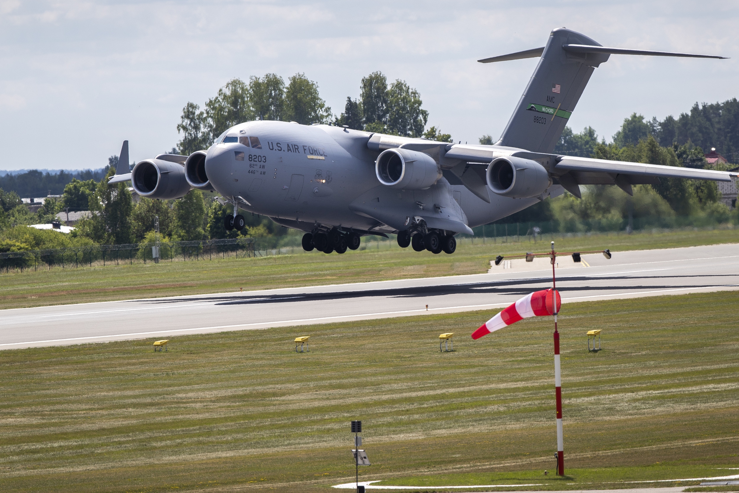 US Bolsters Israel With Airlift Amid Regional Threats