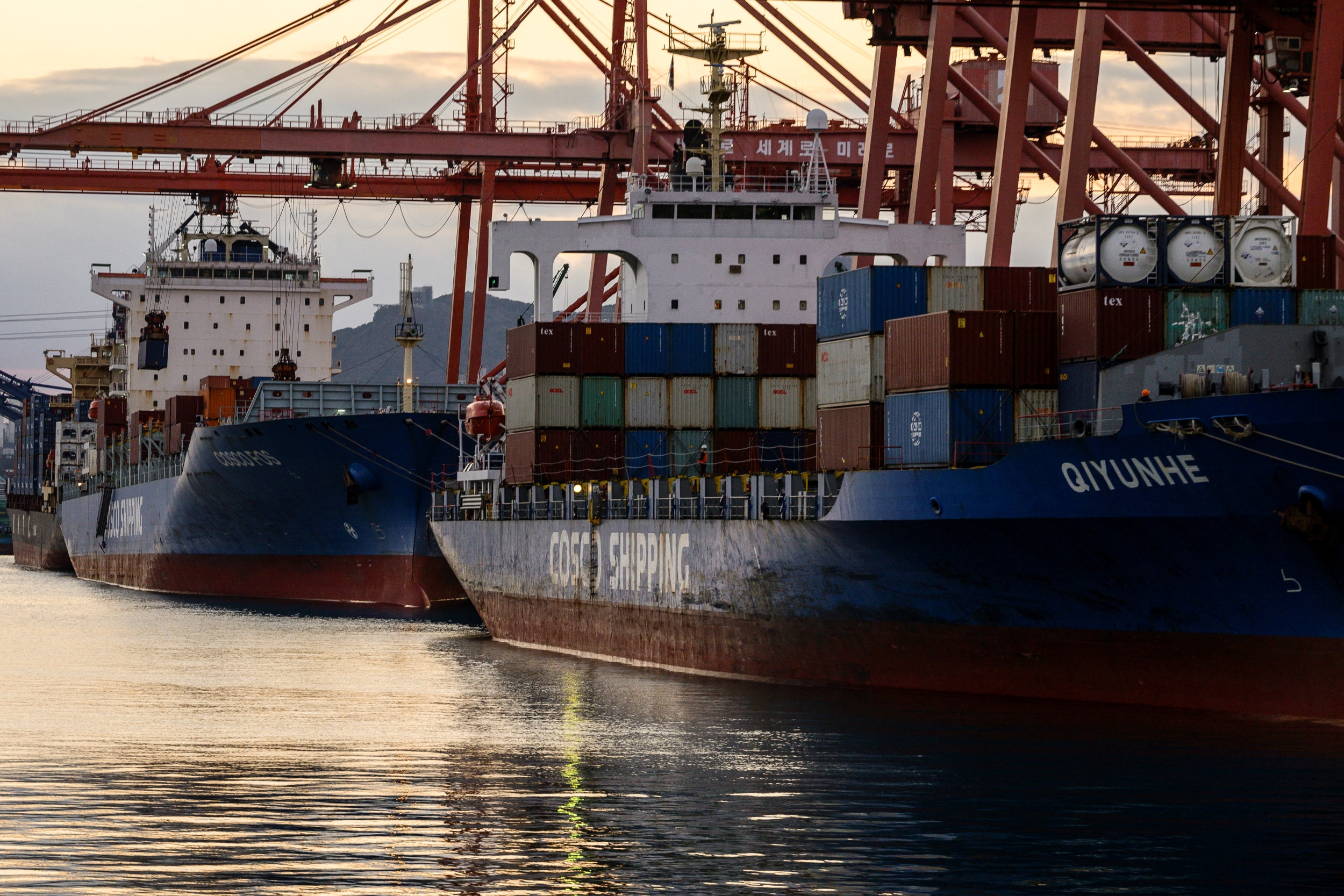 China Pressures US Ally to Block Rare Earths to US