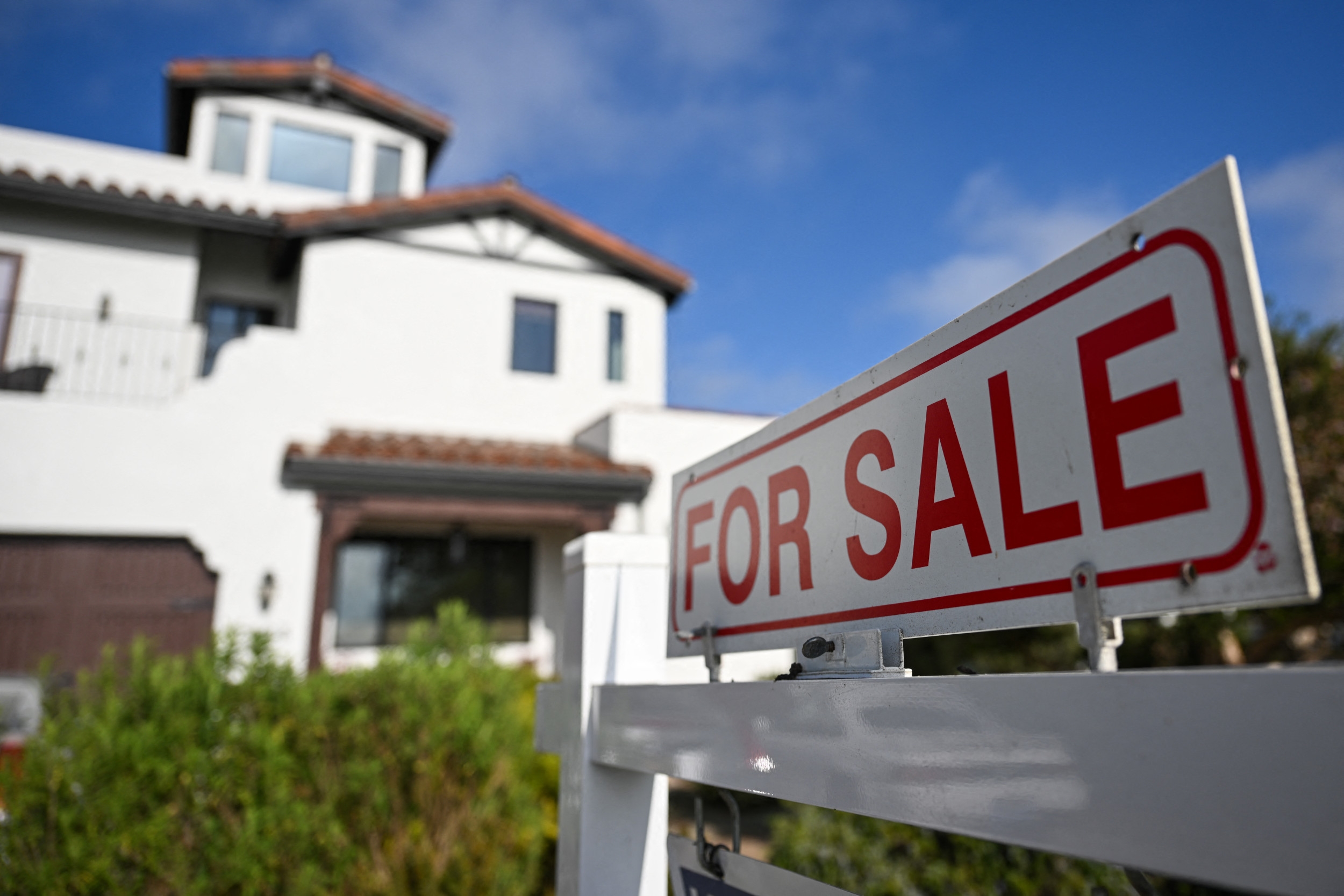 Housing Market Gets Worrying Sign for Spring 2025