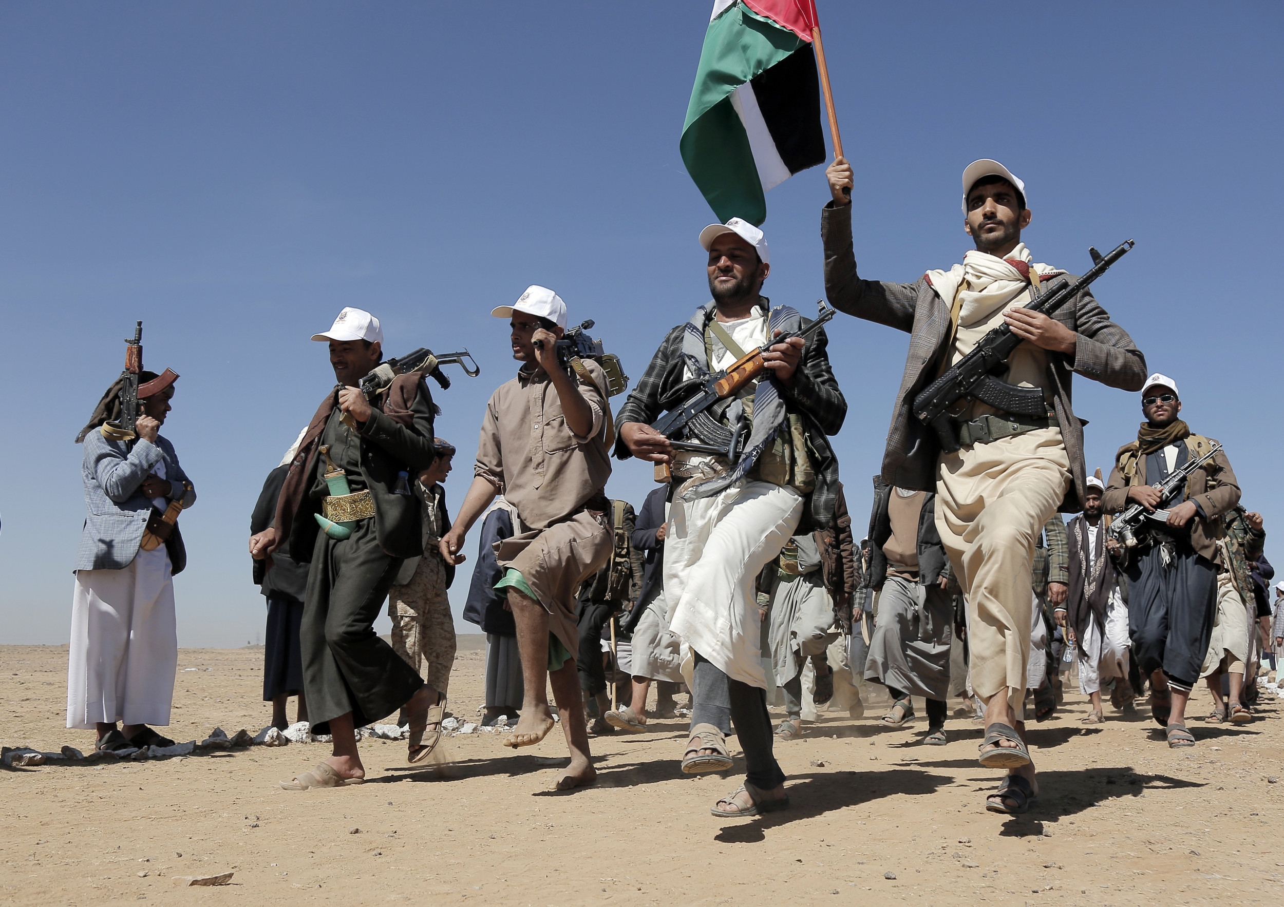 Houthis Issue New Warning to Vessels Shipping US Weapons to Israel