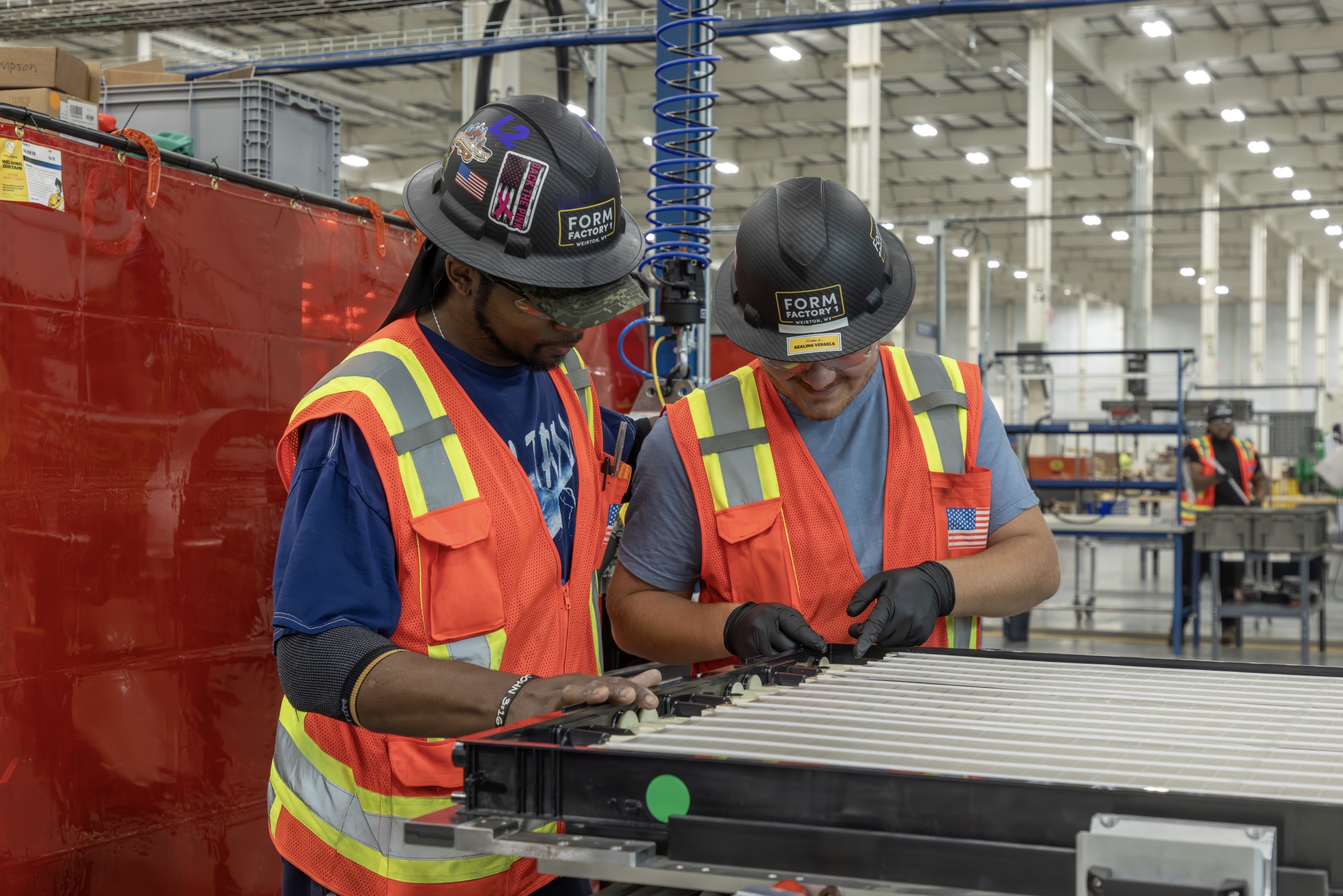 Grid-Scale Battery Storage Companies Make $100B US Manufacturing Pledge