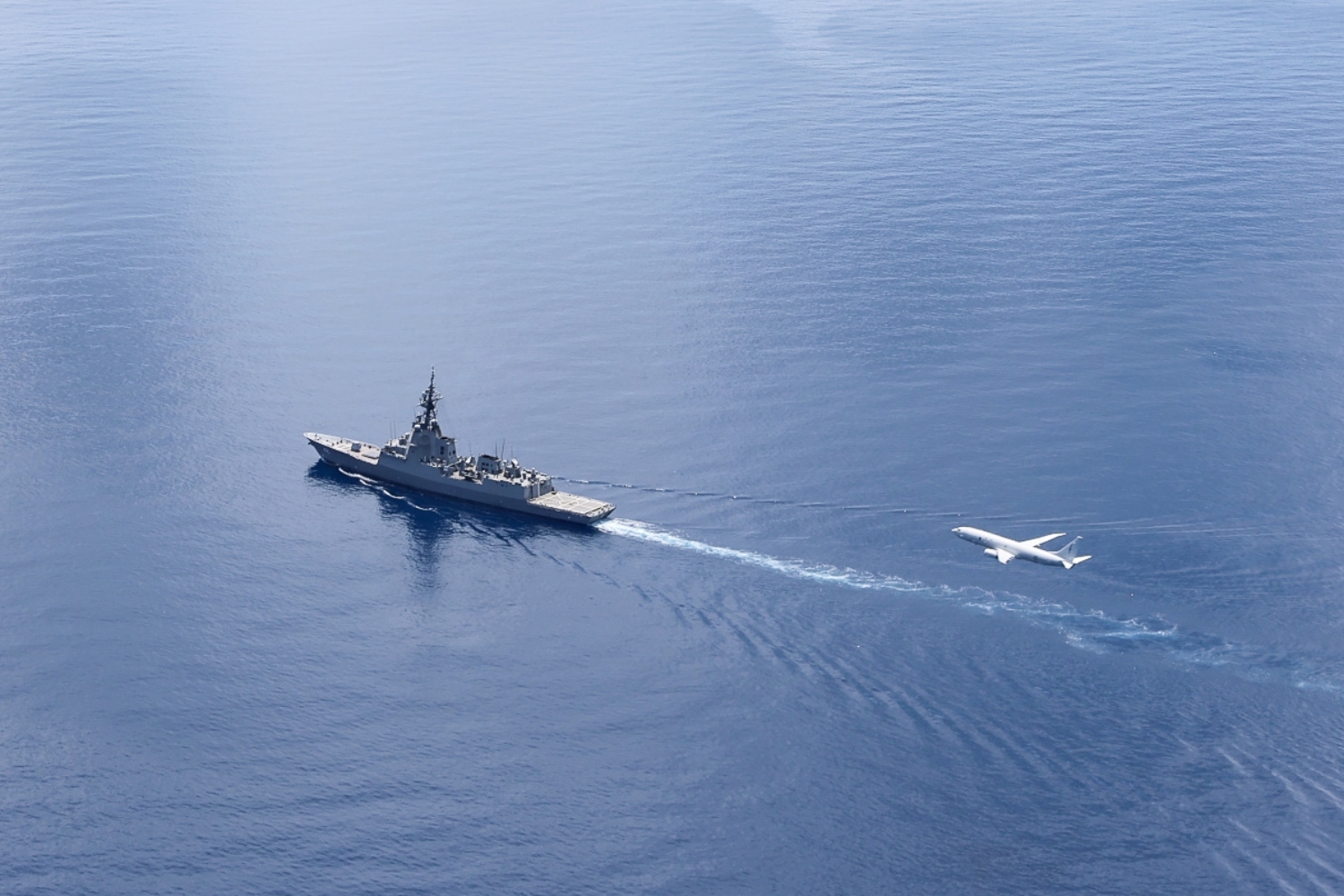 US Ally Sends Warship to China's Doorstep Amid Tensions