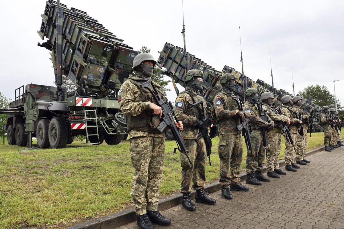 Ukraine Nears Patriot Missile Boost as Peace Talks Hit a Wall