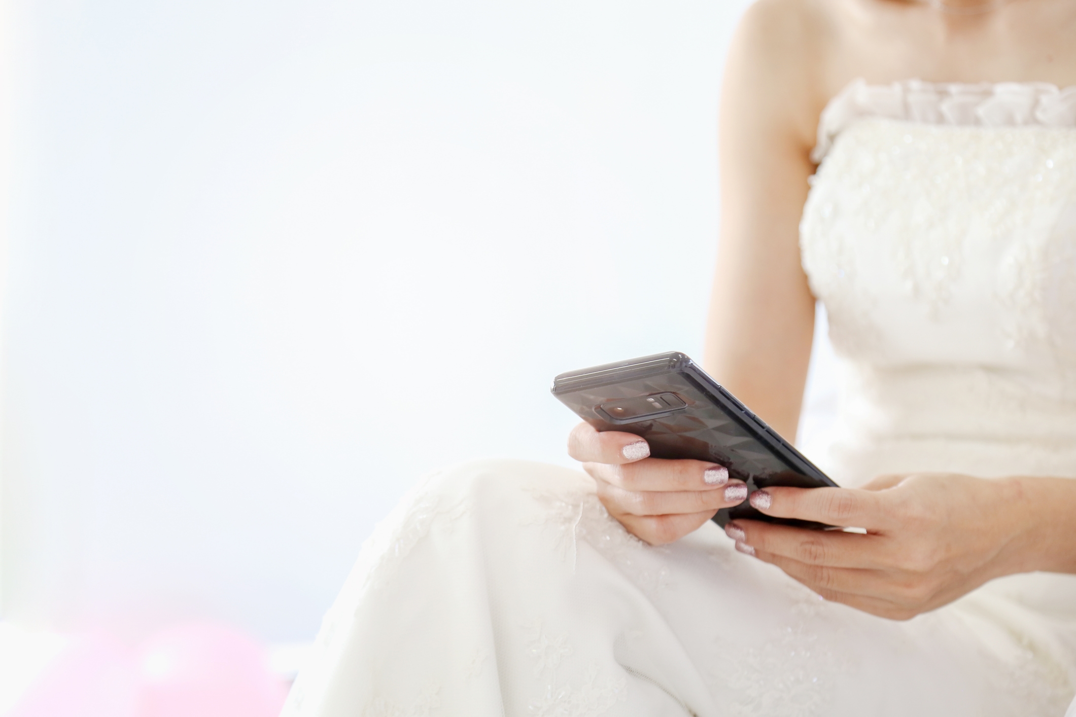 Internet Stunned by Fiance's Last-Minute Question on Morning of Wedding