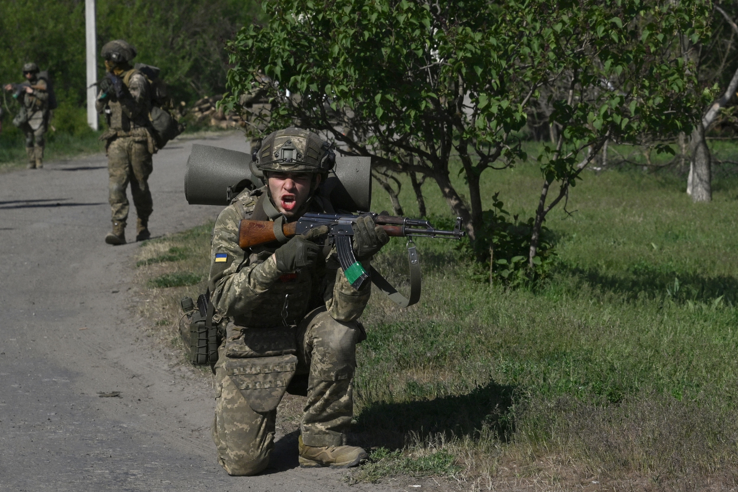 Russian Motorcycle Assault in Ukraine Foiled by Ravine: Video