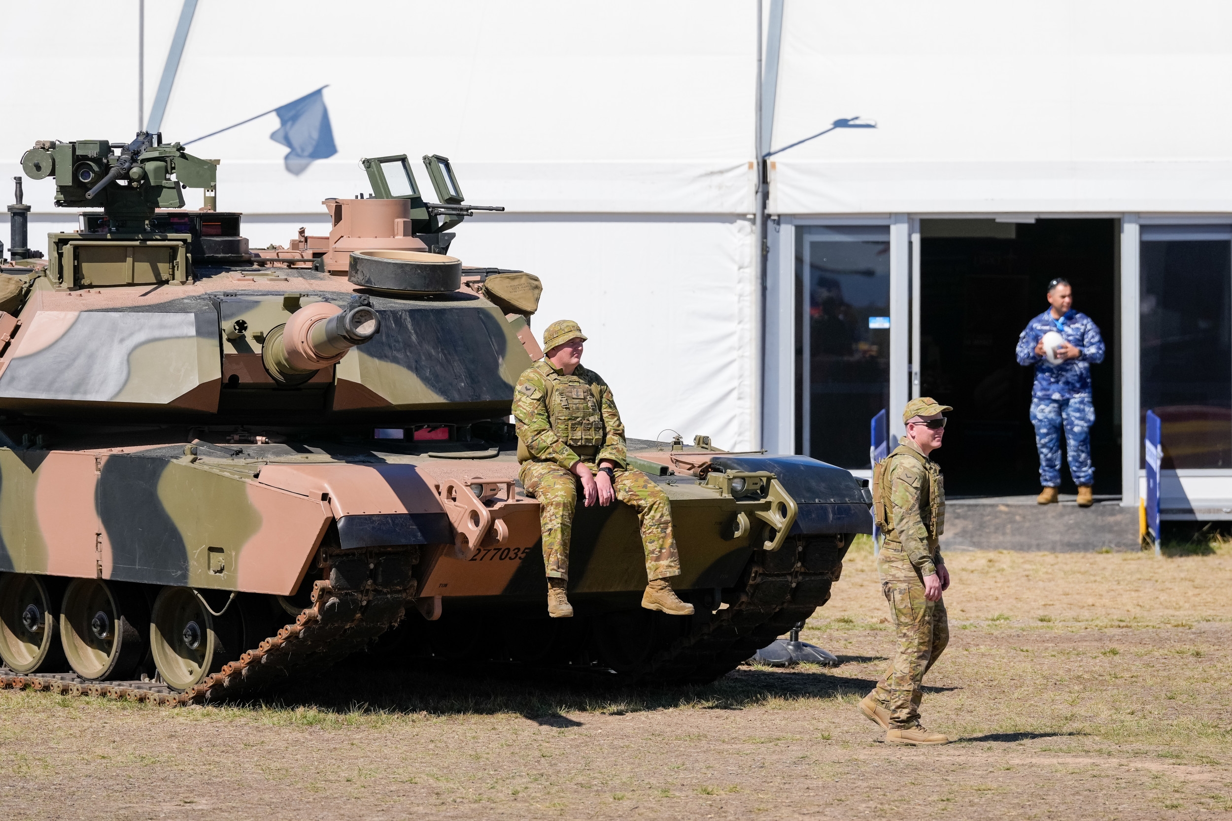 US Pacific Ally's Abrams Tanks Sent to Ukraine Despite Pentagon Concerns