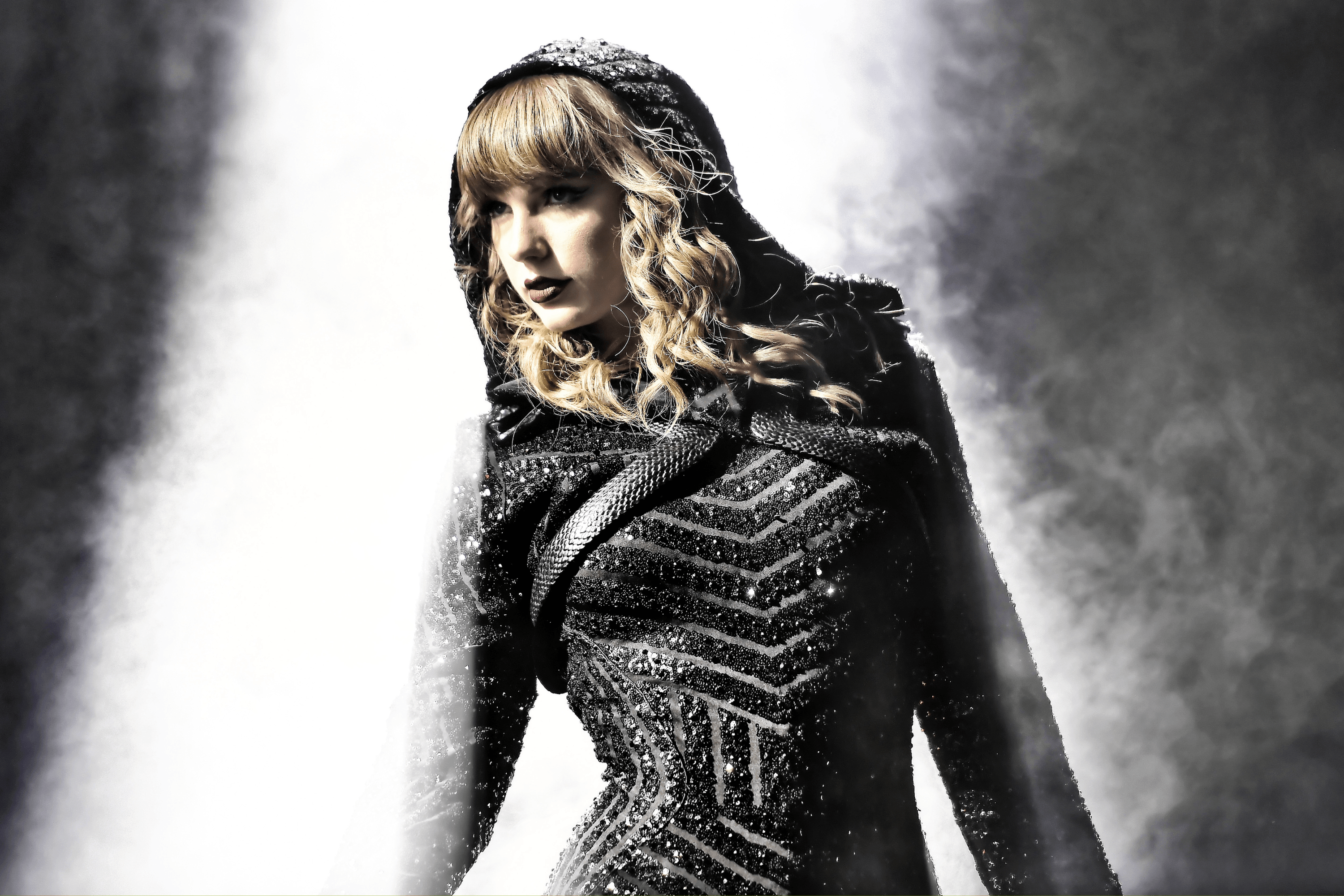 Taylor Swift's Rerelease of 'Reputation' Song Sends Internet Into Meltdown