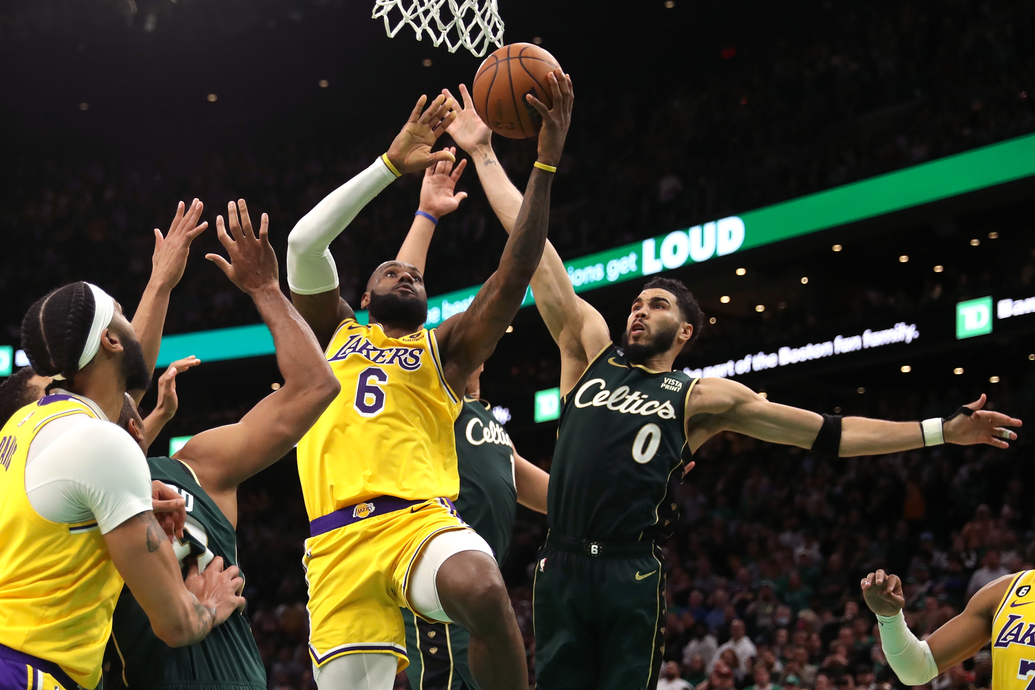 Lakers' LeBron James Makes Shocking NBA MVP Voting History