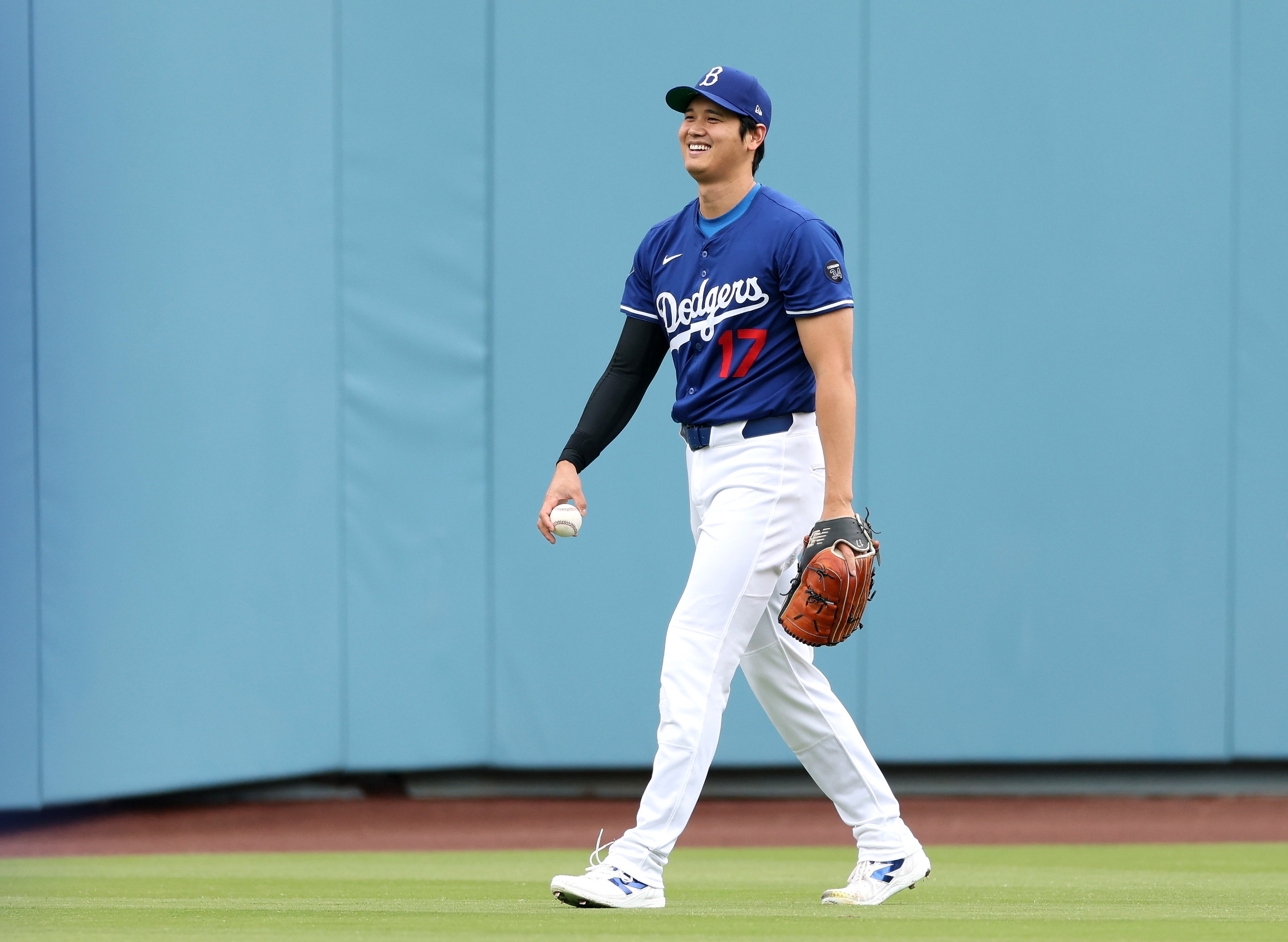 Shohei Ohtani Begins Throwing Offspeed Pitches As Return Inches Closer