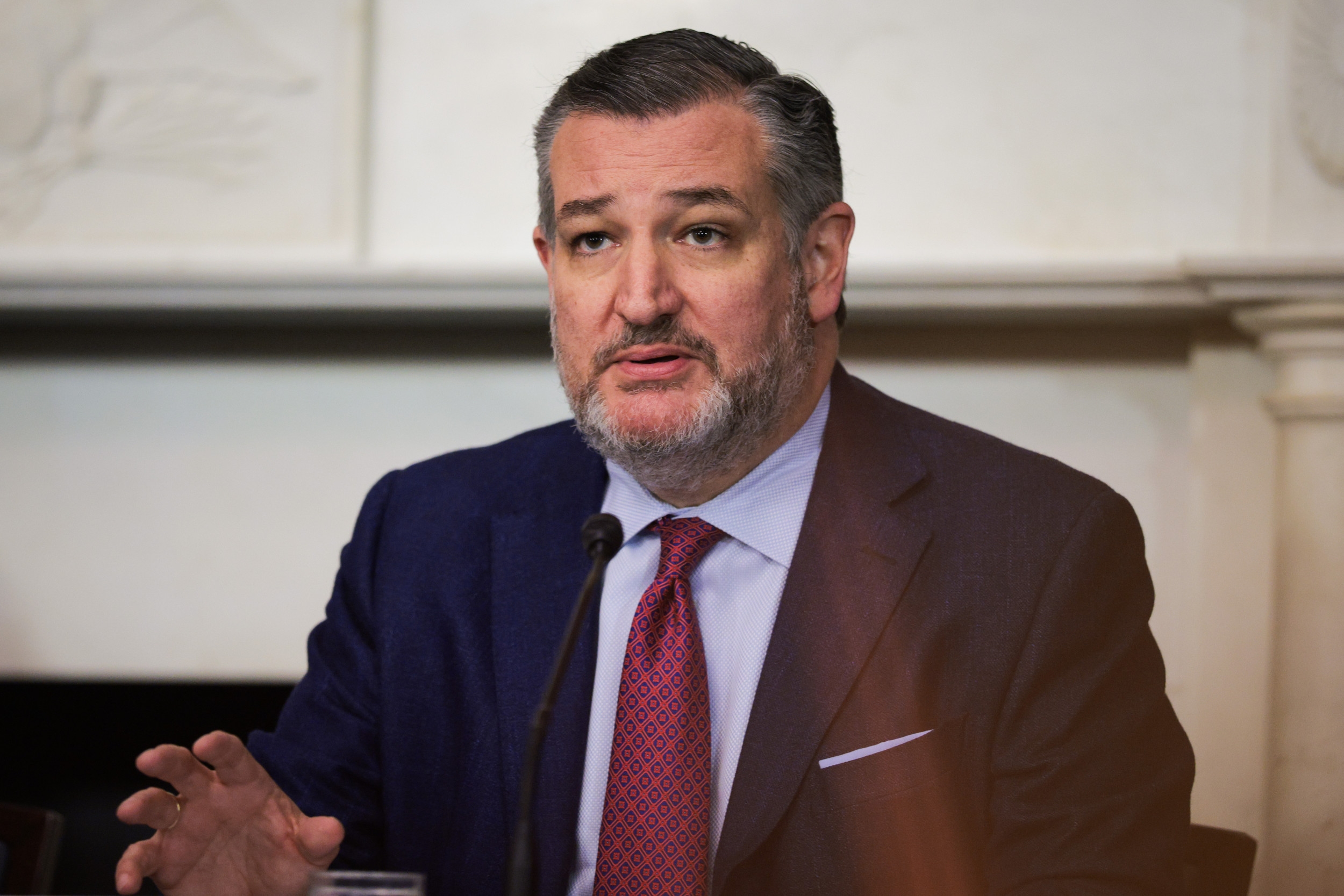 Republicans Respond to Fox News Host's 'Rules for Men'