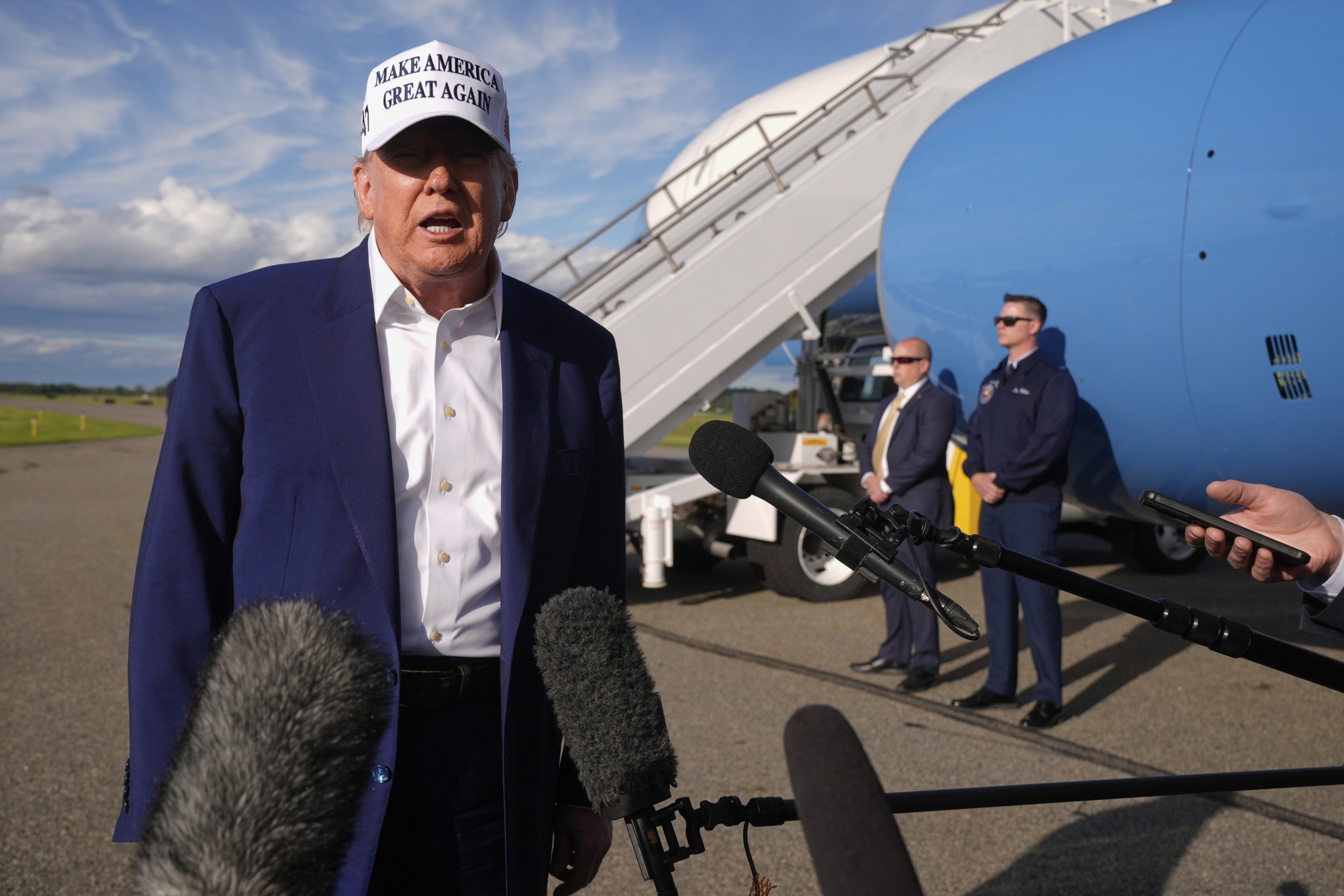 Trump Says Iran Deal Close to Avoid "A Lot of People Dead"