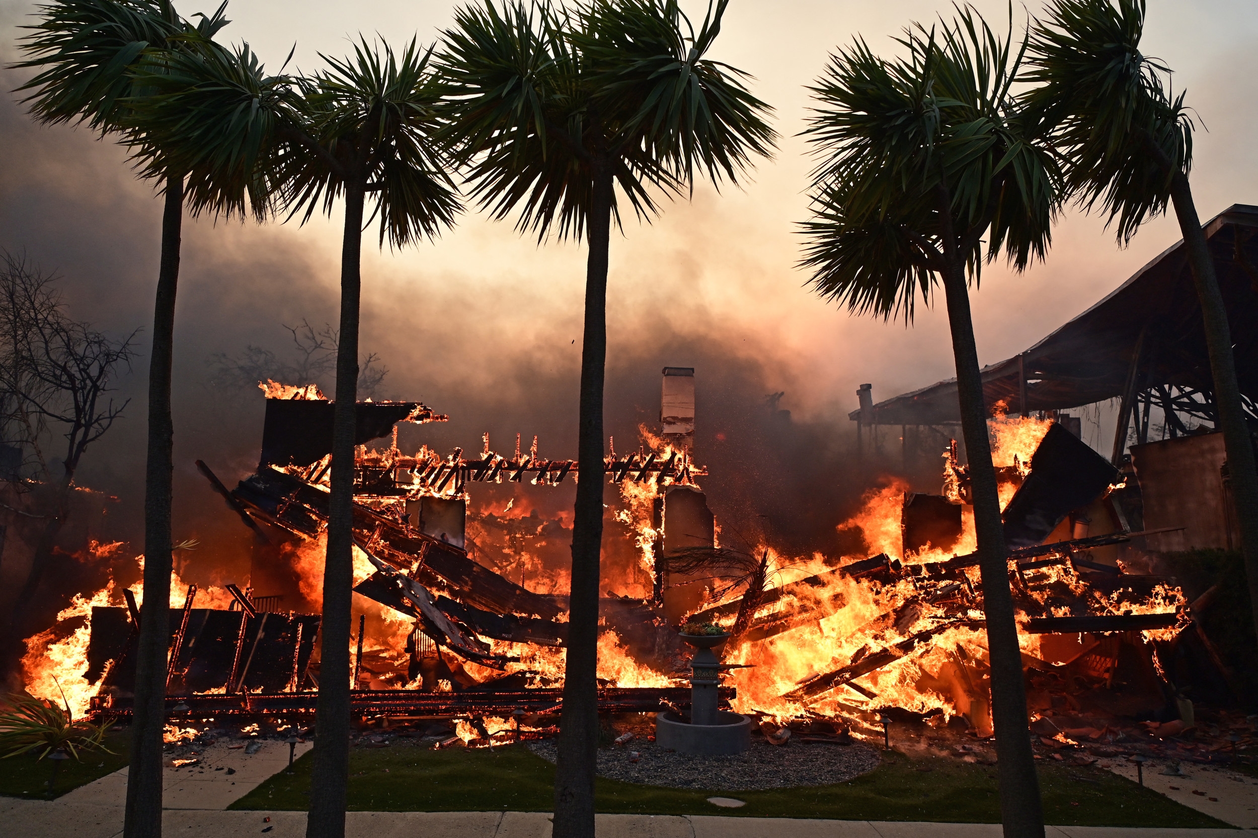 American Homeowners Thinking Twice About Moving to California, Florida