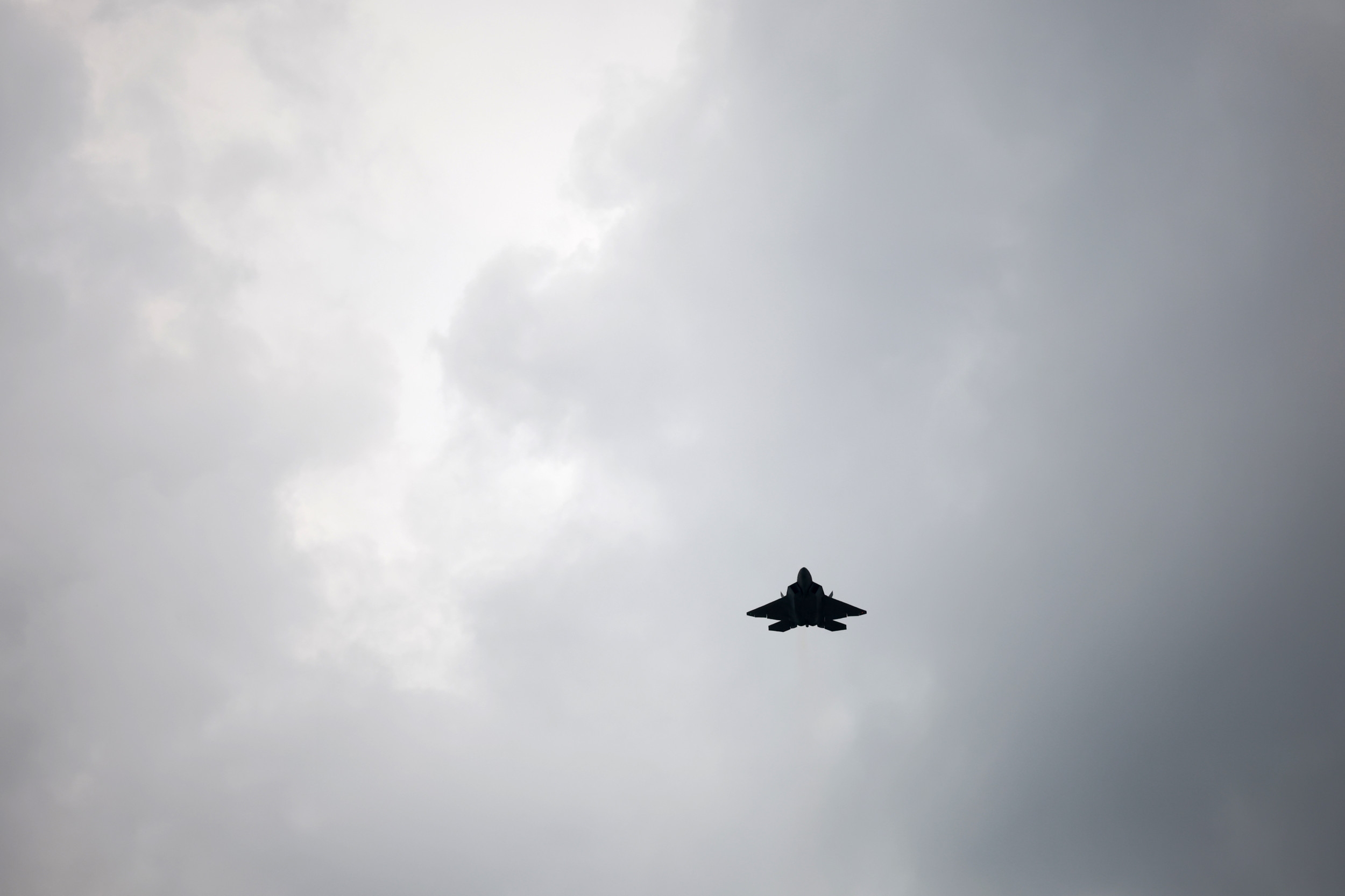 Air Force Jets Perform World First Formation Over Miami Beach