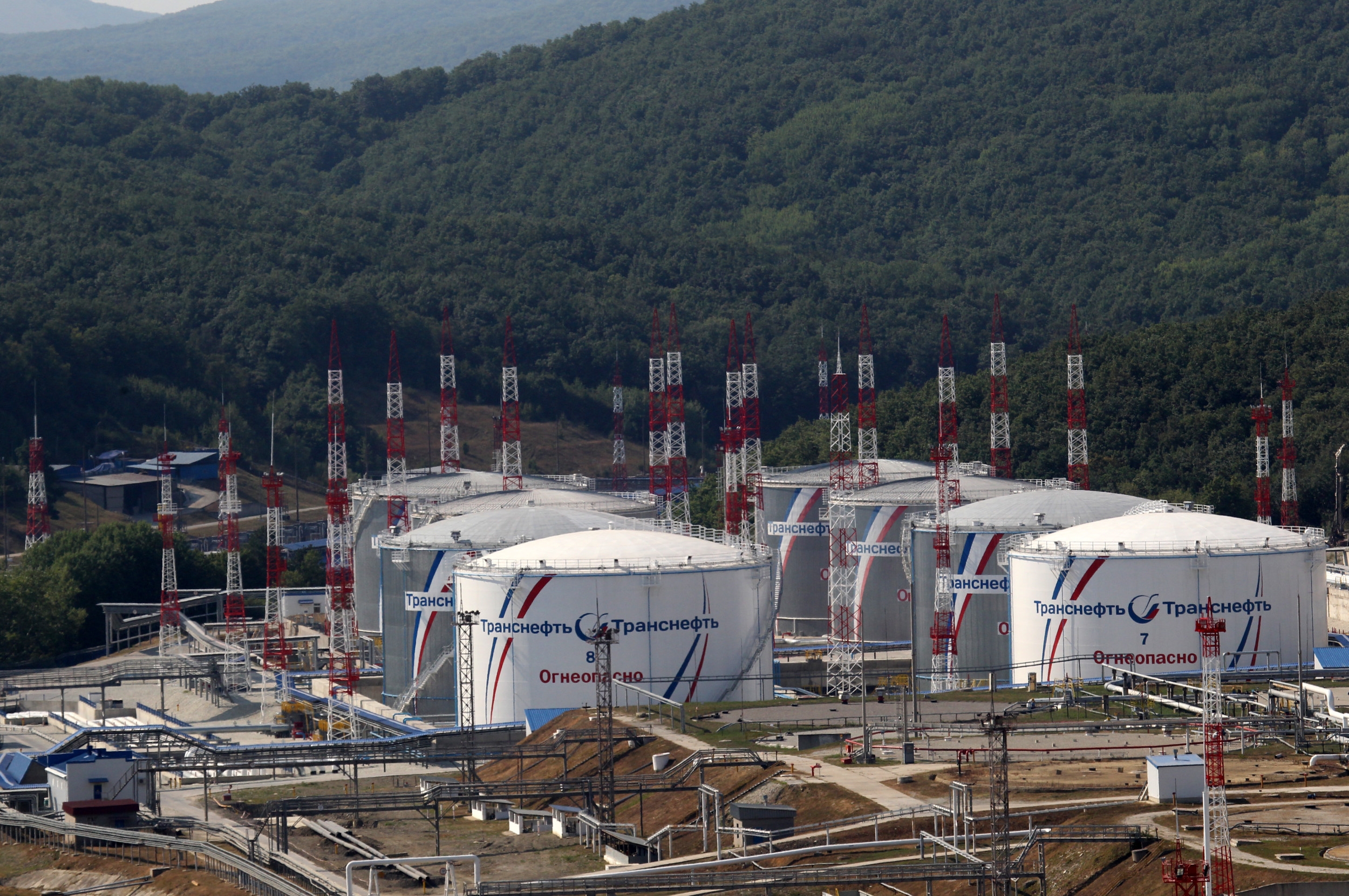 Putin's War Taxes Are Crippling Russia's Oil Industry