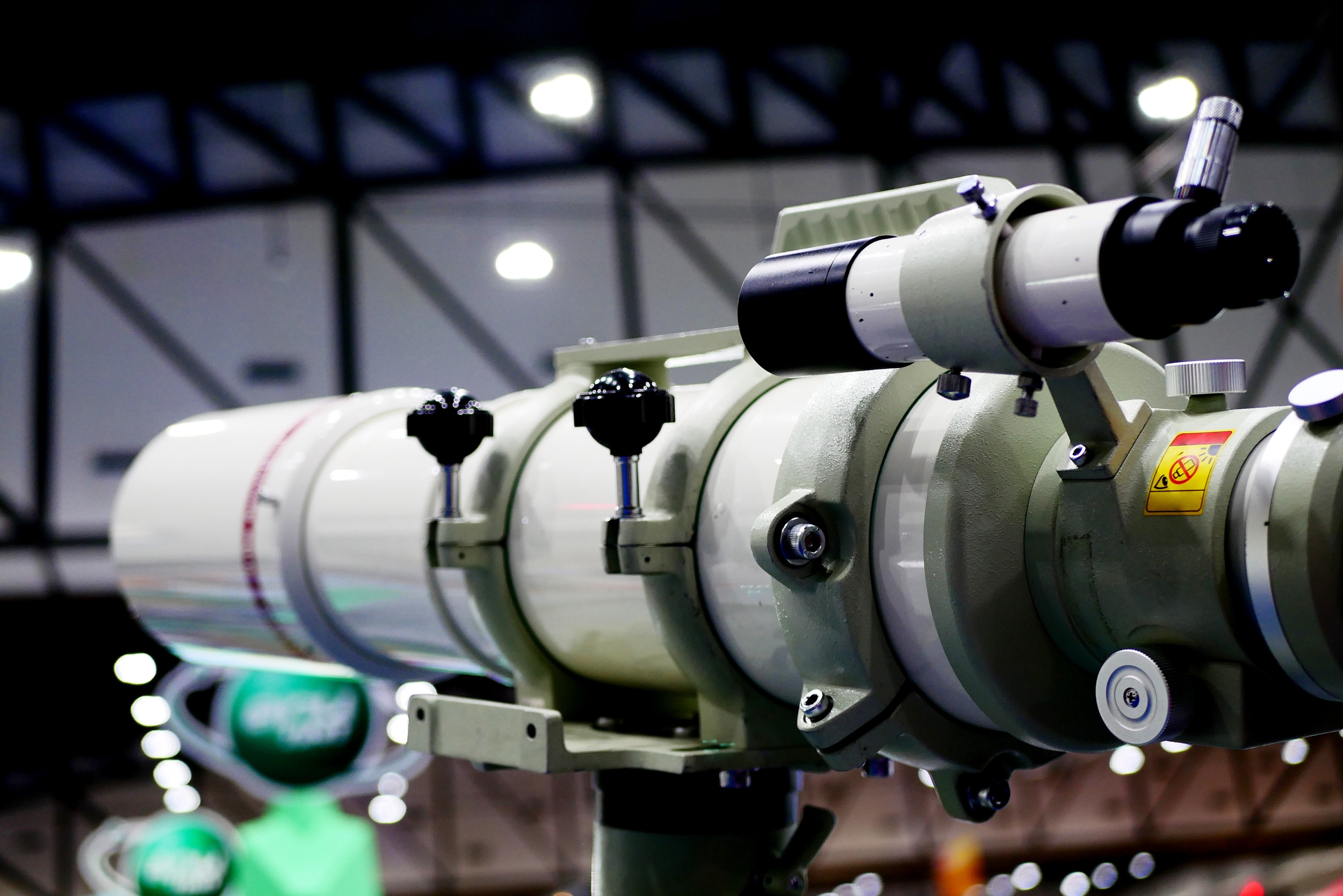 China Reveals Laser Tech to Read Text From a Mile Away