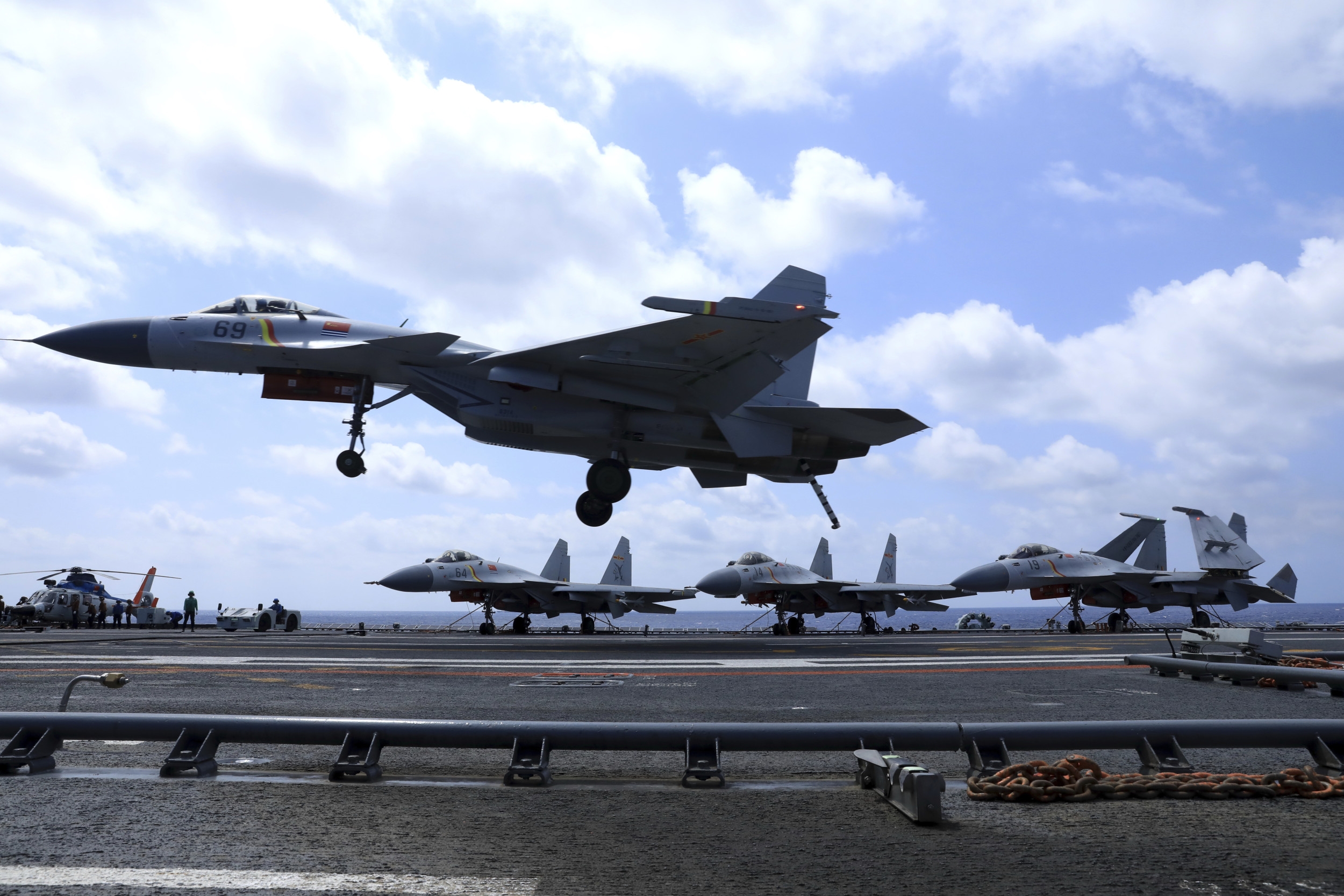 Chinese Aircraft Carrier Challenges US's Pacific War Strategy