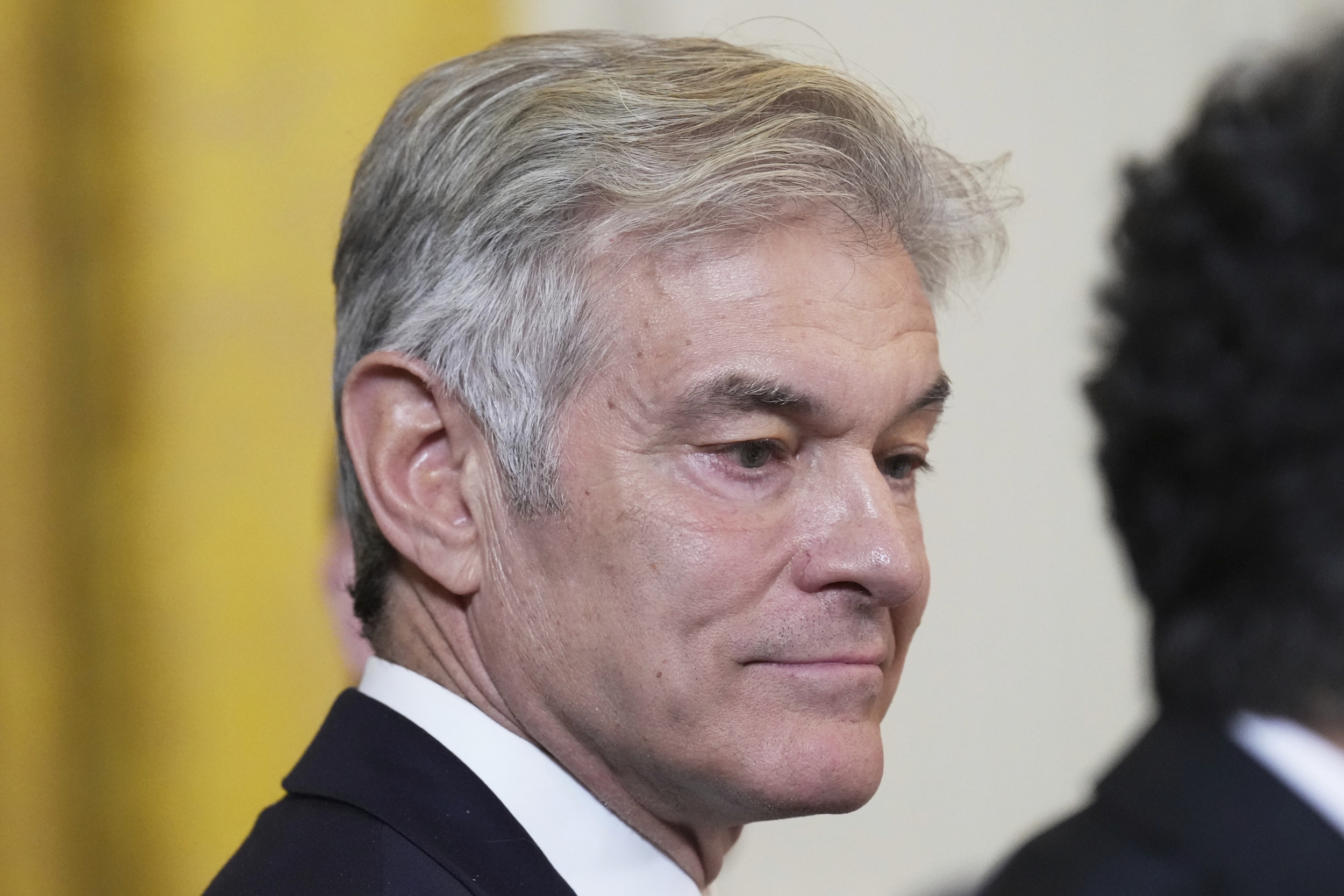 Dr. Oz's Plan to Save 400 Ostriches Rejected by Farm Owners' Daughter