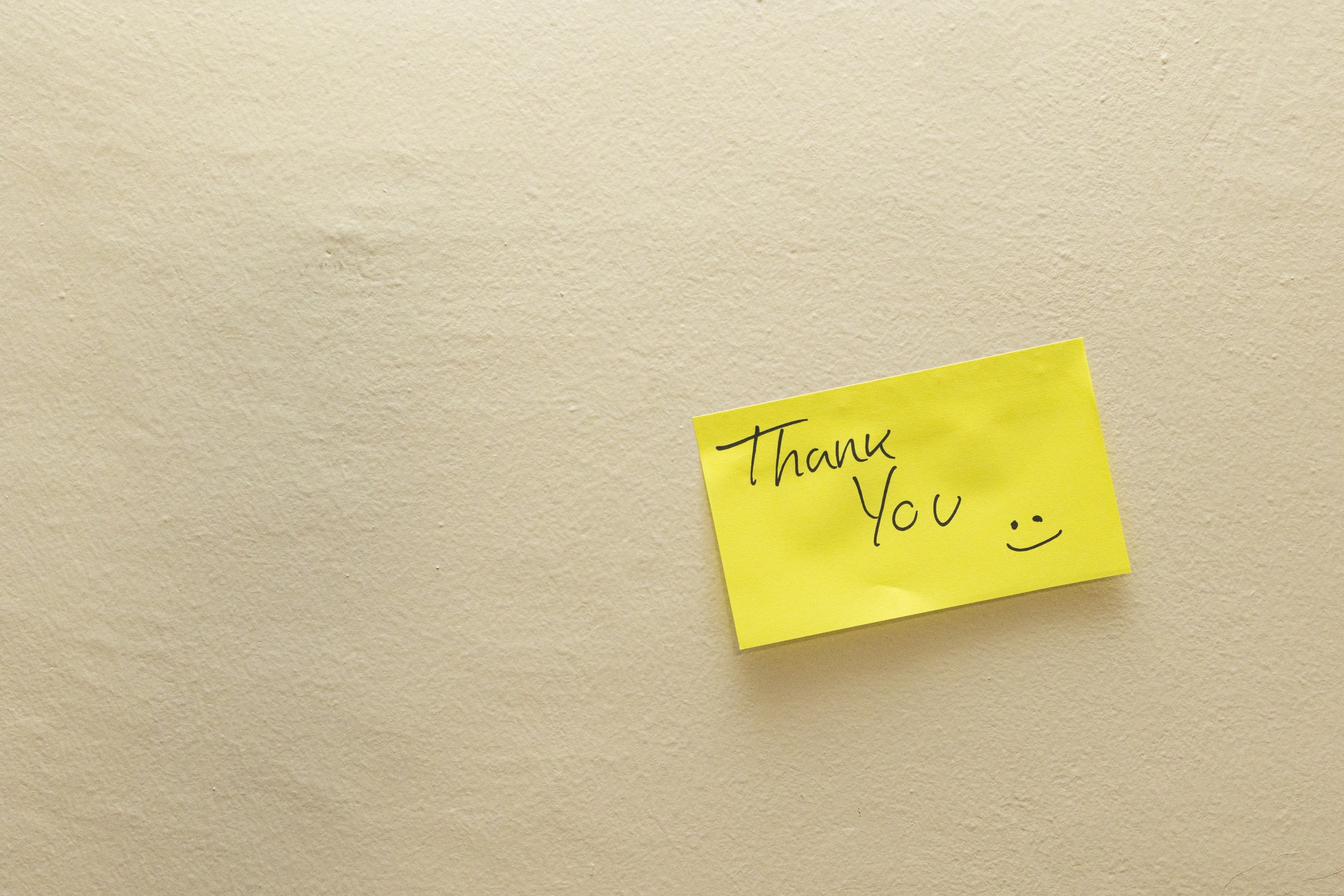 Night Worker Gets Home From Second Job—Then Sees Note Left on Door