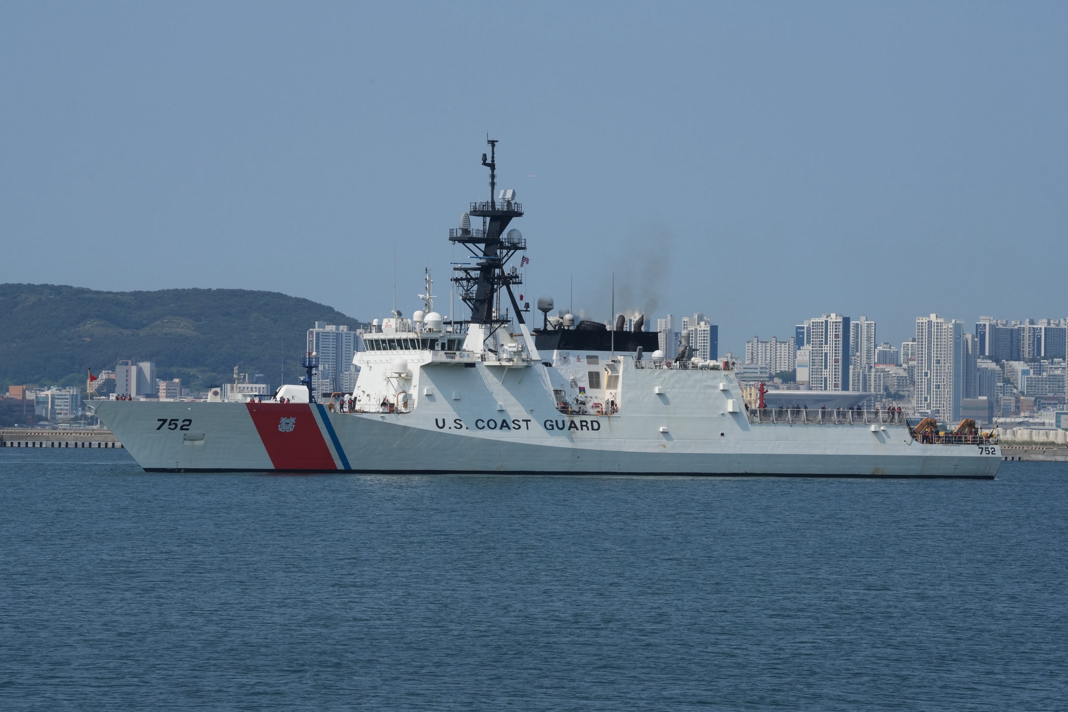 US Coast Guard Teams Up With Allies Amid China Escalation