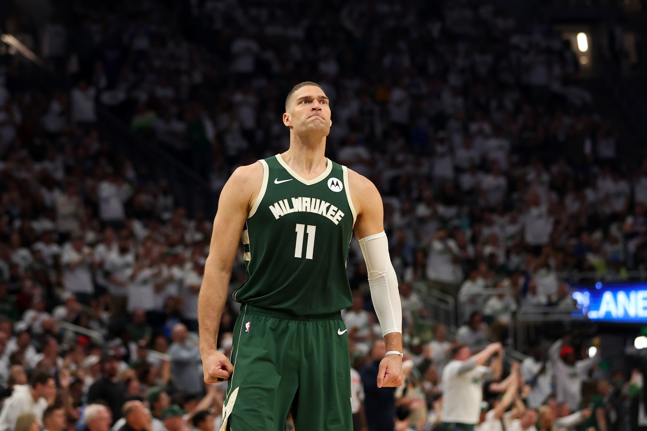 Bucks Hit With Troubling Brook Lopez Update