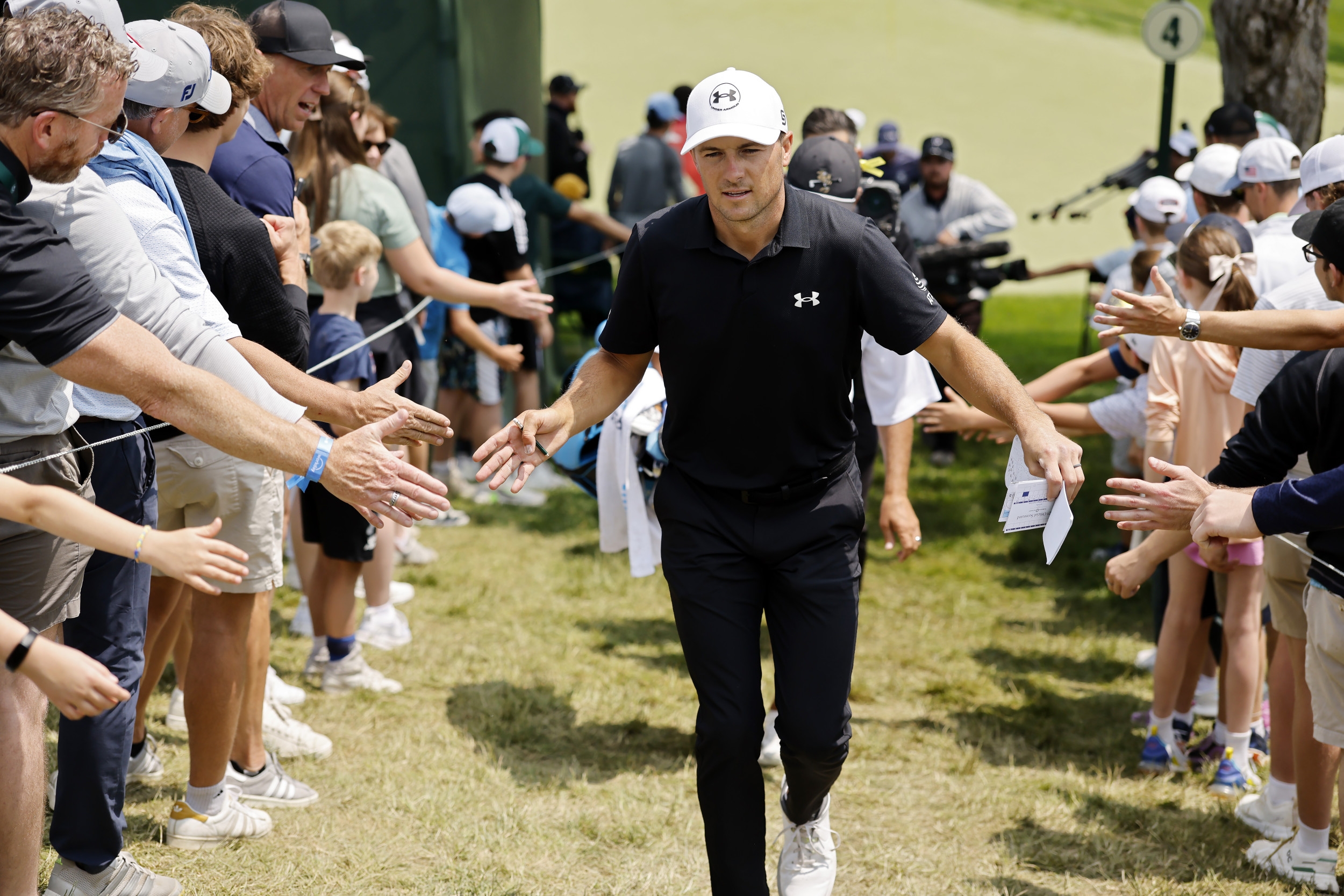Jordan Spieth Inches from Taking Fan's Head Off at Memorial, Makes Insane Par