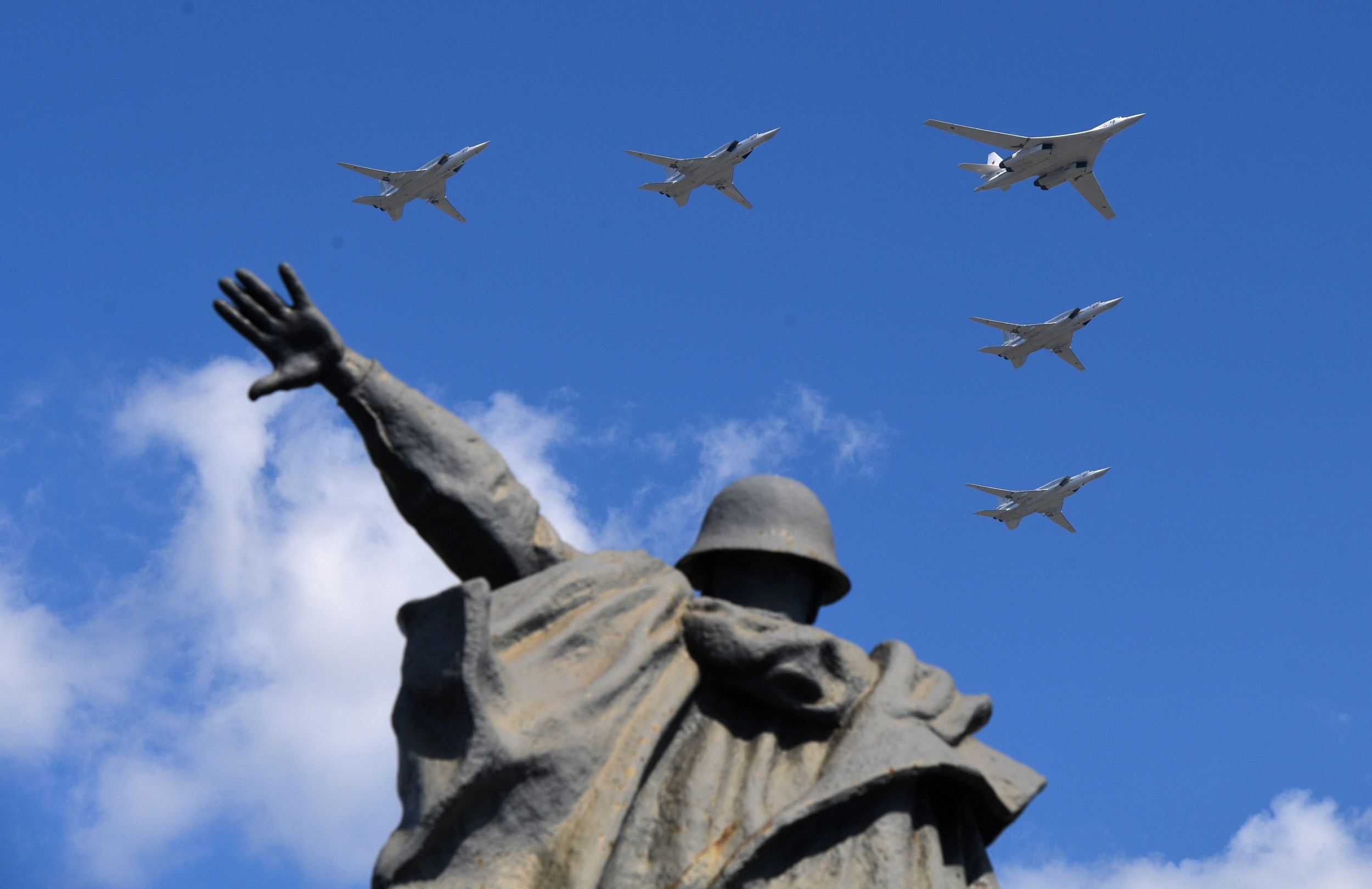 How Putin Might Respond to 'Russia's Pearl Harbor'