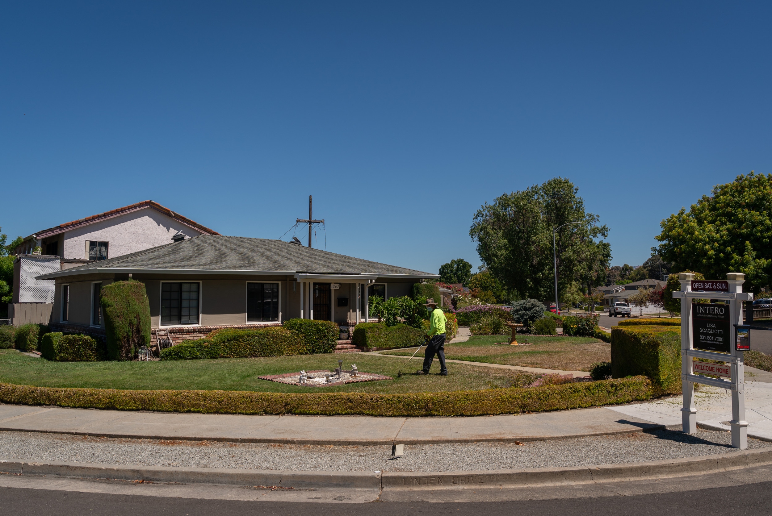 California Homeowner Slashes Asking Price By Half as Housing Market Struggles