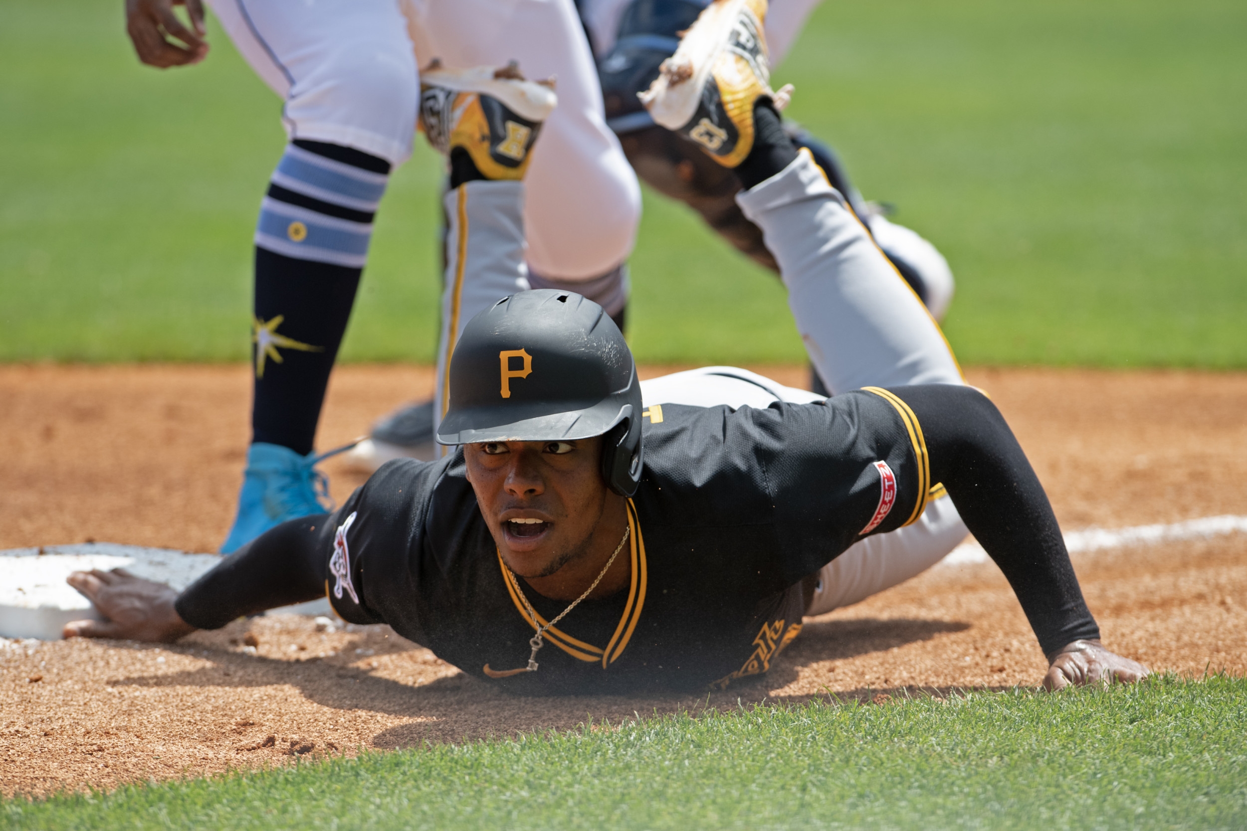 Yankees' Potential Trade for $70 Million Gold Glover Gets Massive Update From Insider