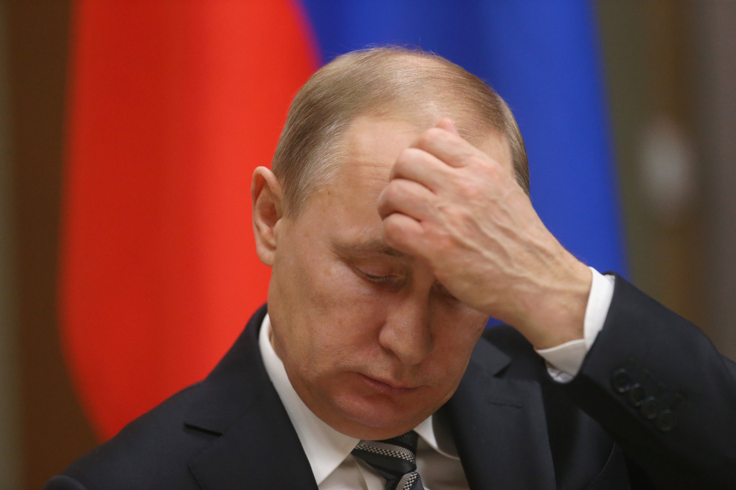 Putin Suffers His Worst Week of 2025