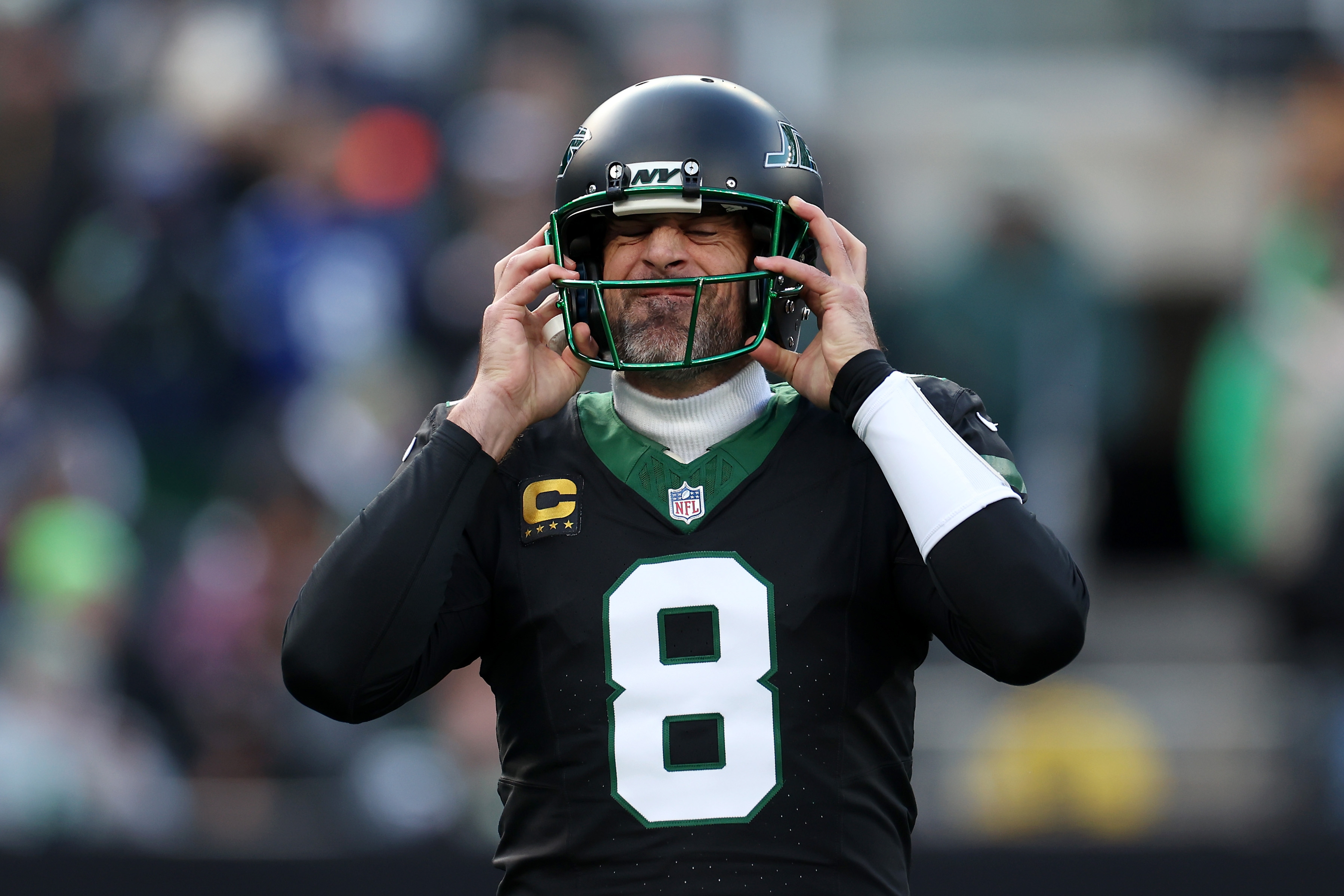 Steelers' Stance on Aaron Rodgers, QB Situation Revealed