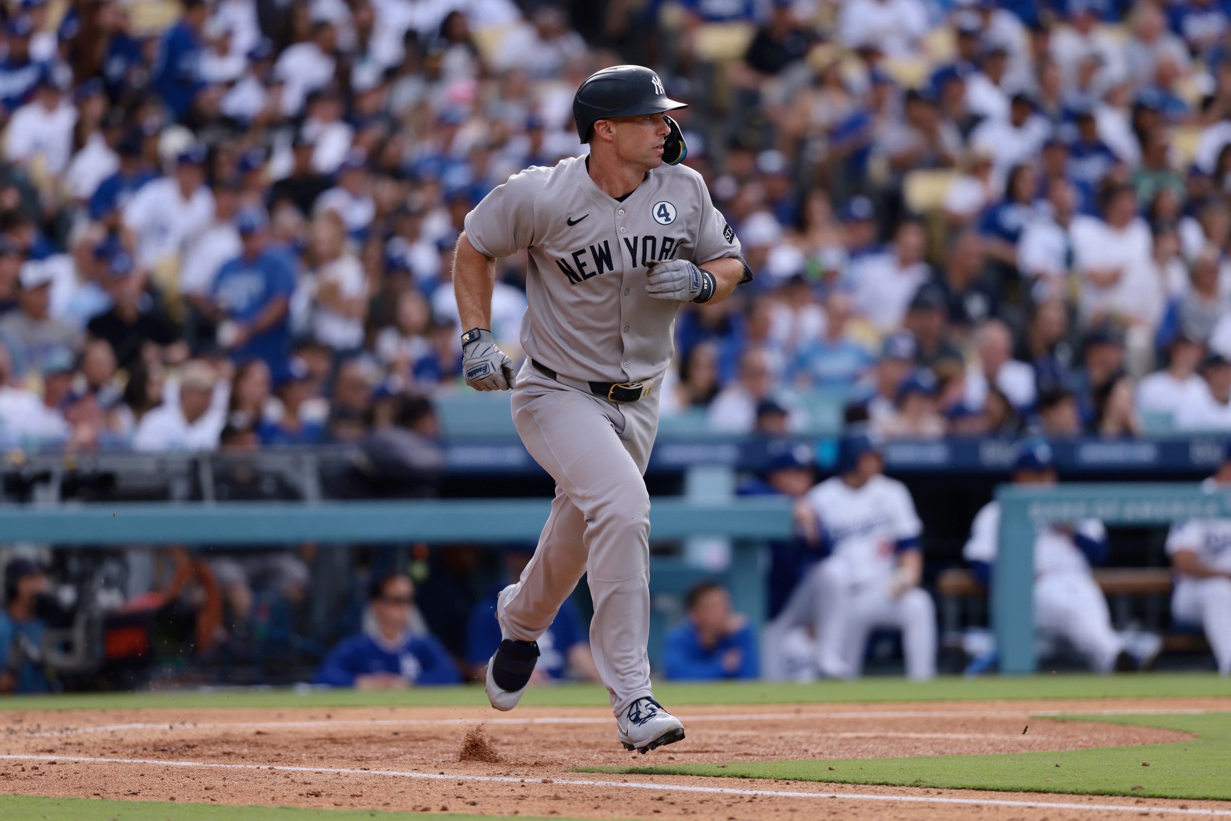 This Cubs-Yankees Trade Scenario Sends Former Rival First Baseman to Chicago